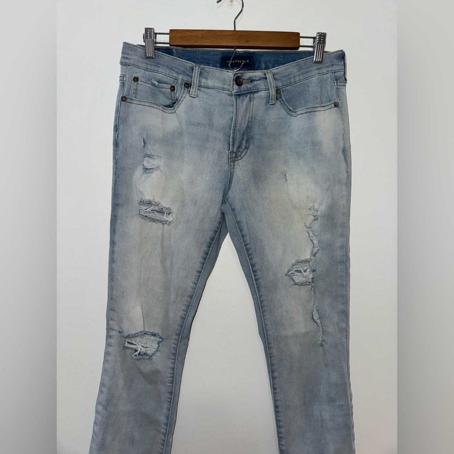 Pre-Owned W31xL32 Aeropostale Light Blue Distressed Super Skinny Jeans