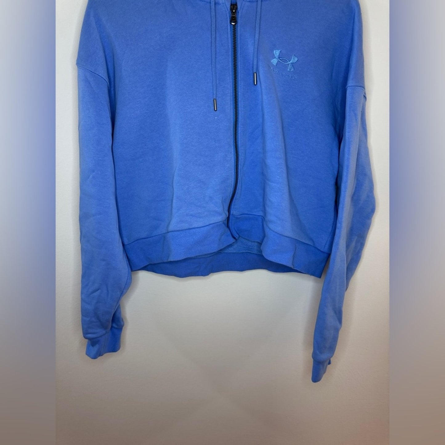 Pre-Owned LG Under Armour Blue Cropped Loose Fit Zip-Up Hoodie