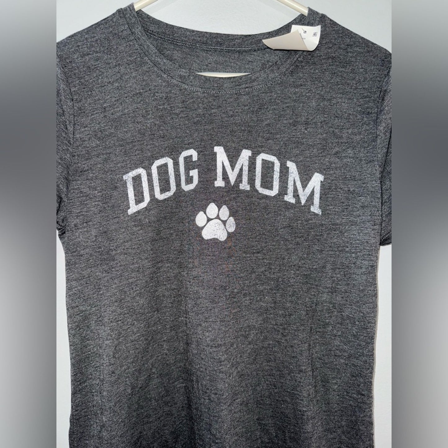 NWT MD Modern Lux Dark Heather Grey Dog Mom Graphic T-Shirt