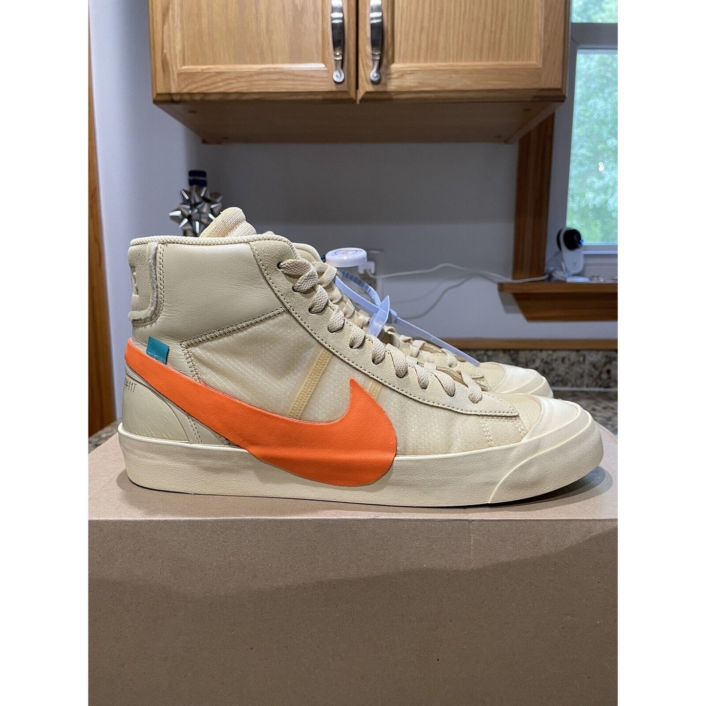 Nike Off White Blazer Mid All Hallows Eve Men’s Size 11 *SHIPS FAST*