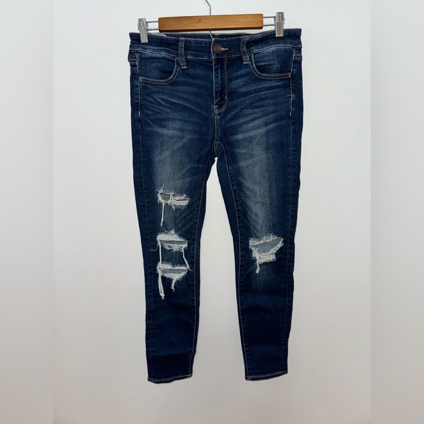 Pre-Owned Size 10 Short American Eagle Dark Blue Distressed Jegging