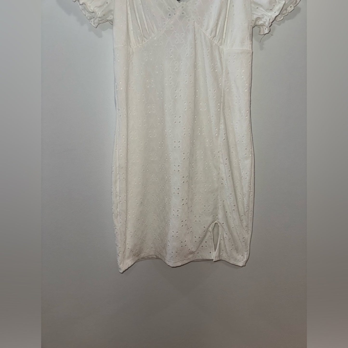 NWT LG Rue 21 White Dress with flaw