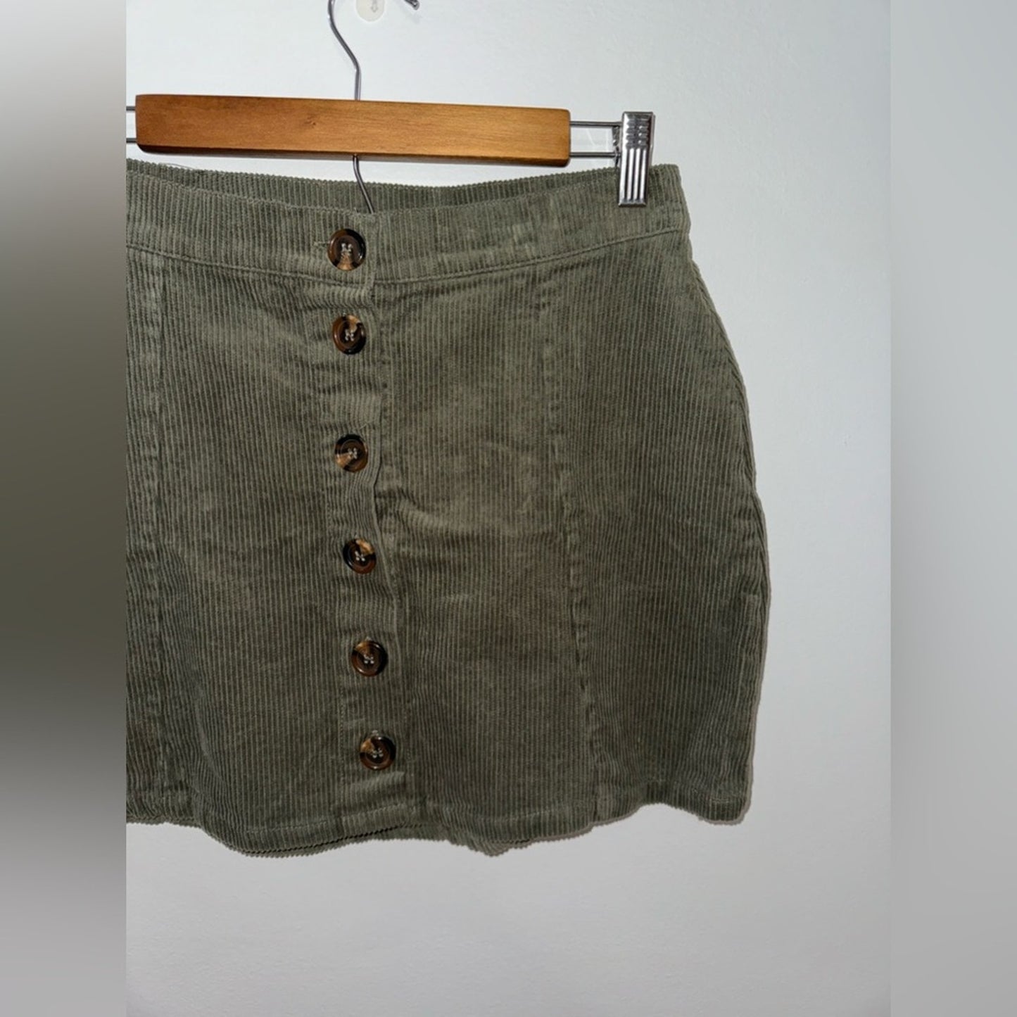 Pre-Owned MD Vine and Valley Brown Corduroy Button Skirt