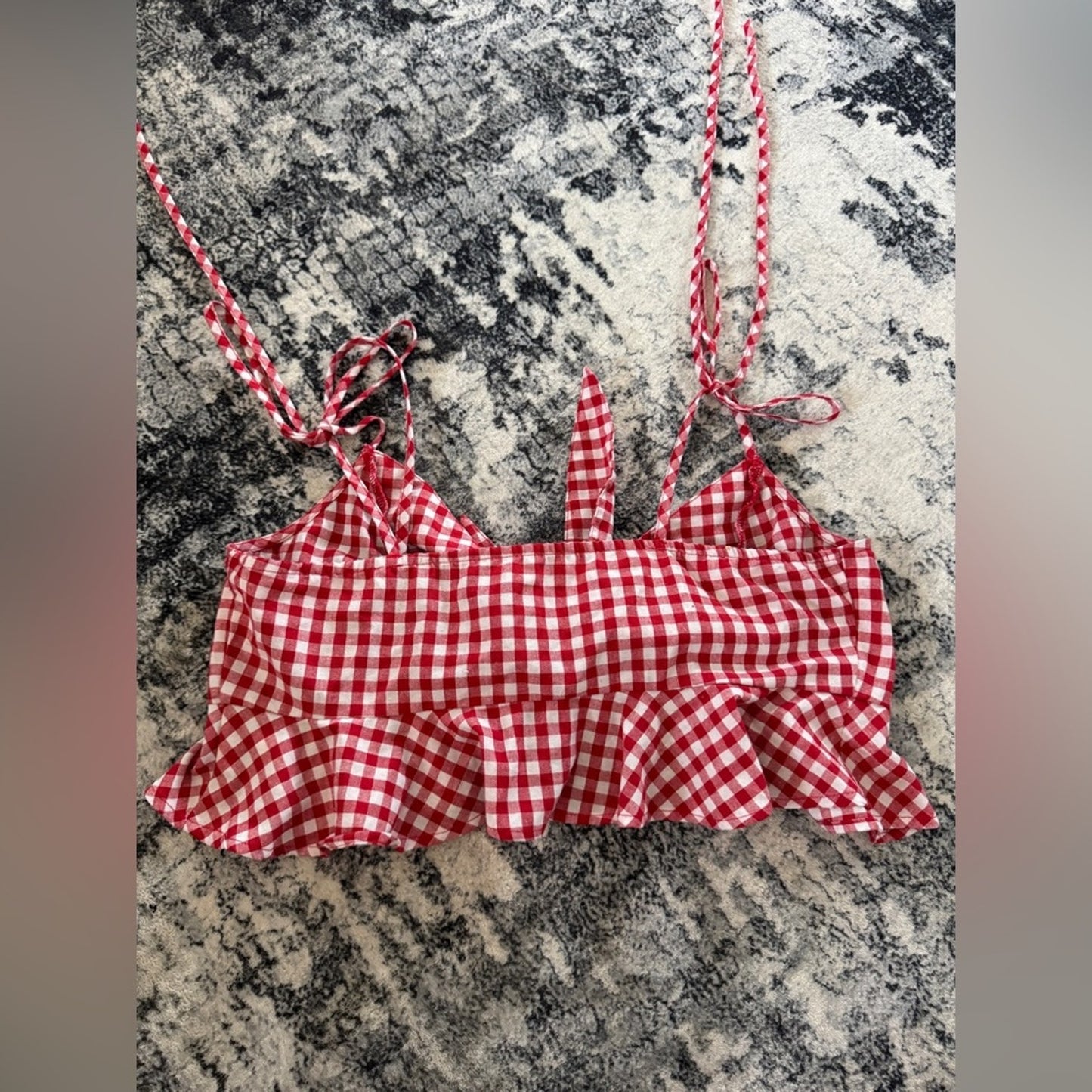 Pre-Owned LG SHEIN Red and White Checker Tie Top