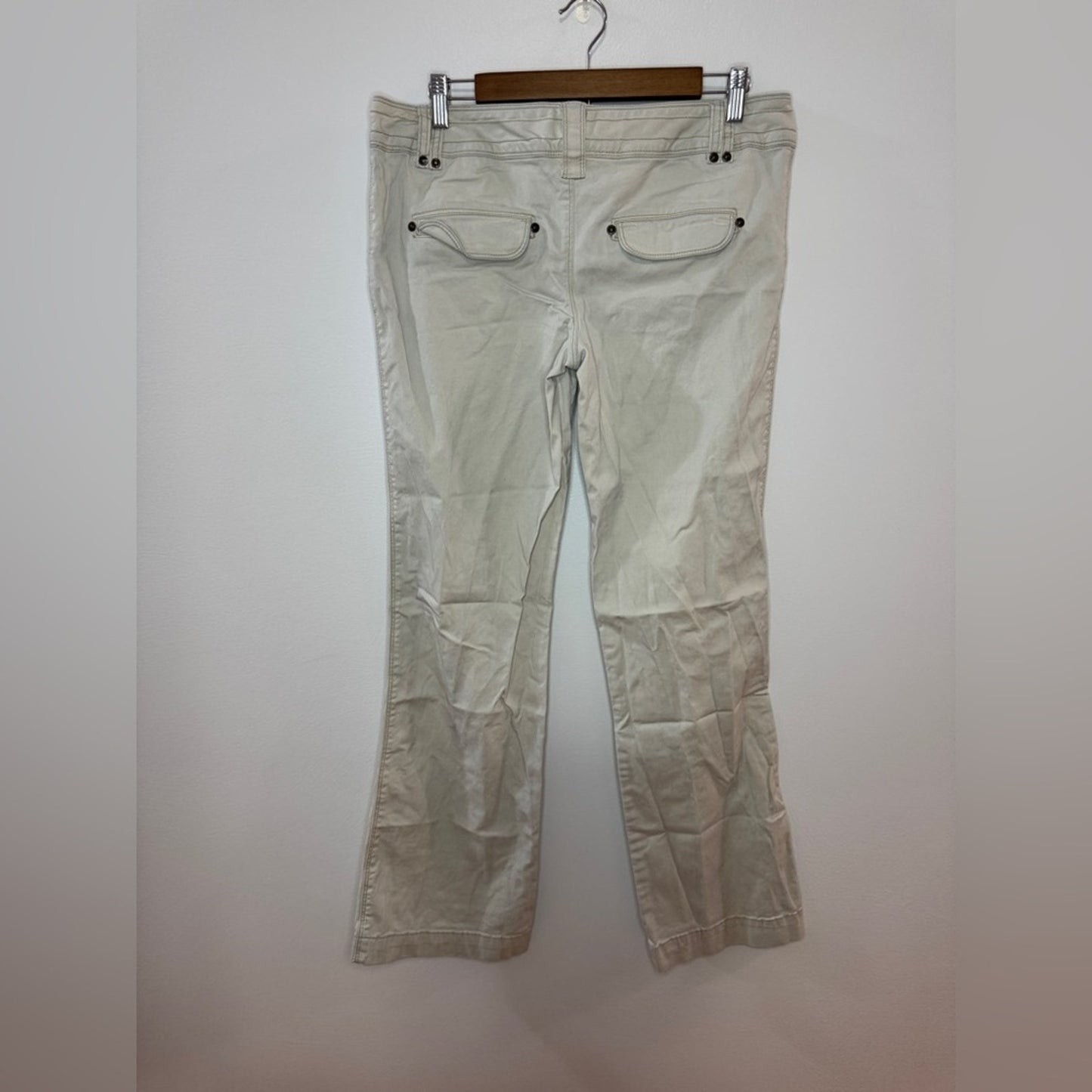 Pre-Owned Size 11 Mossimo Supply Co Cream Low Rise Straight Pants