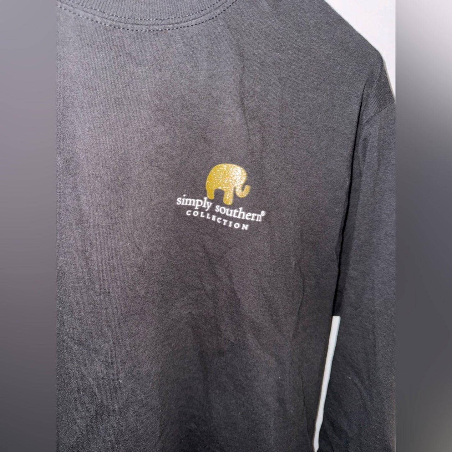 Pre-Owned MD Simply Southern Black Long Sleeve Red/Black/Gold Elephant Shirt