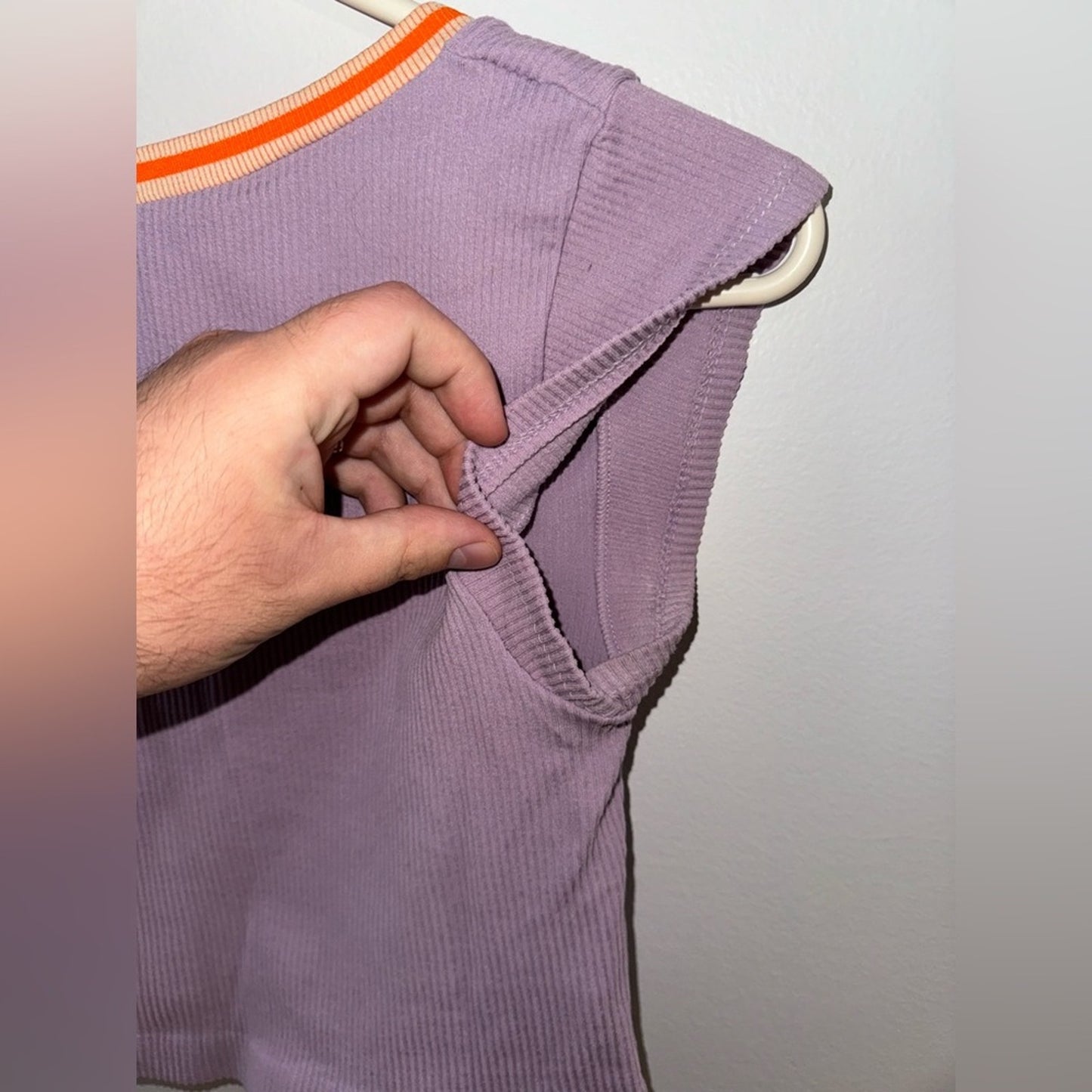 Pre-Owned MD/LG Out From Under Pink/Orange Ribbed Top