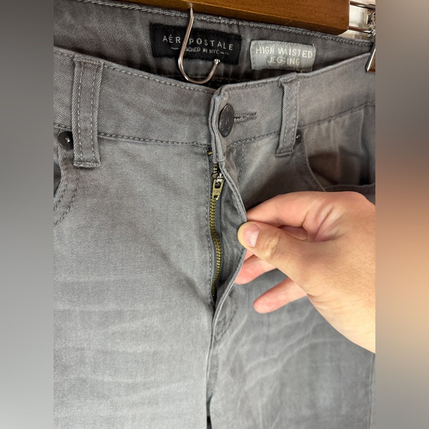 Pre-Owned Size 10 Regular Aeropostale Grey High Waisted Jegging