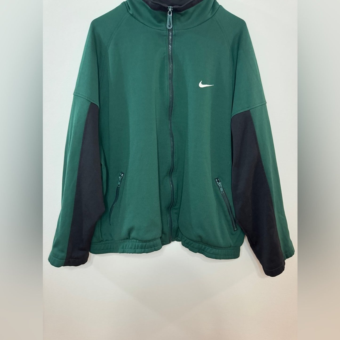 Pre-Owned XL Nike Vintage Dark Green and Black Zip Up Heavyweight Jacket