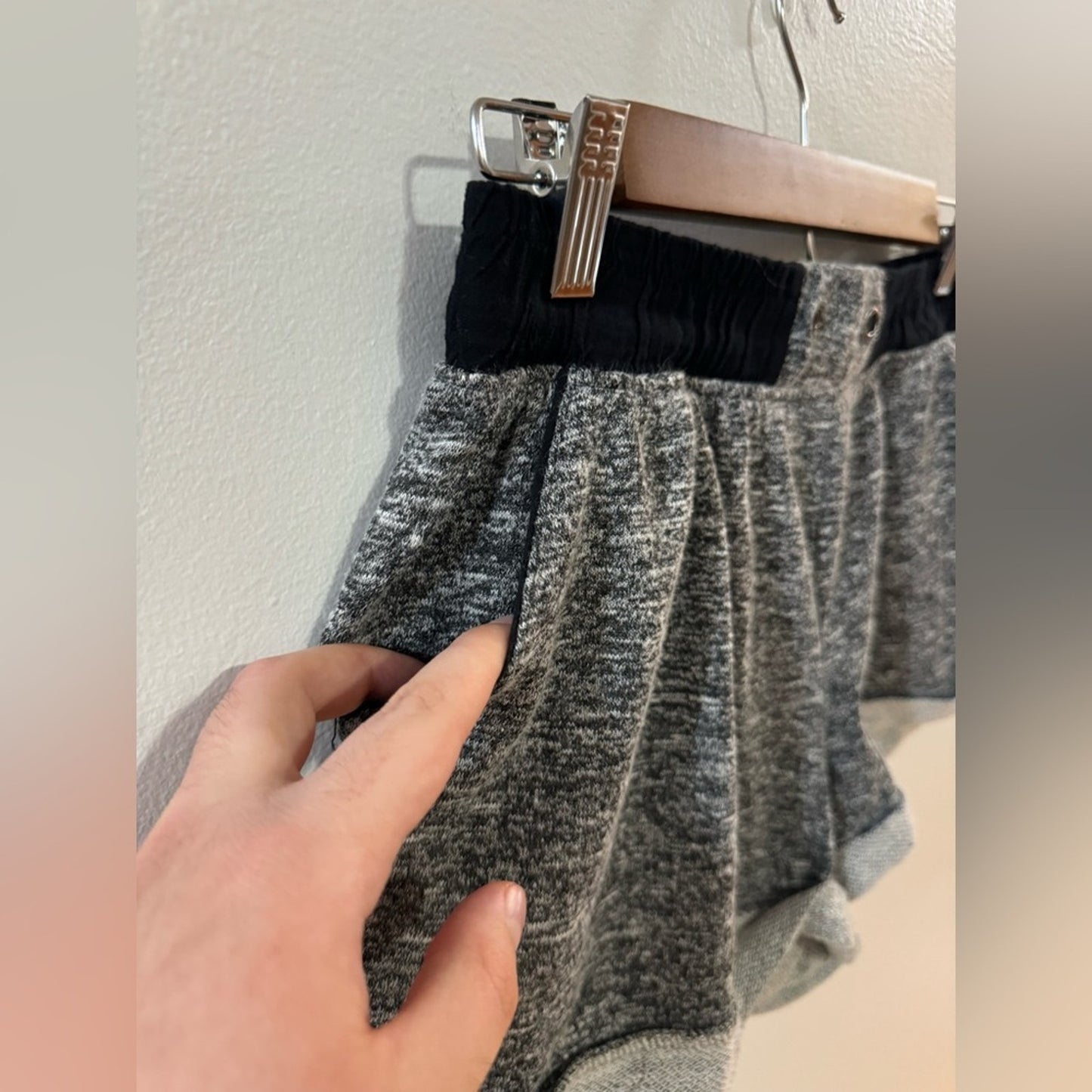 Pre-Owned LG Ambiance Heather Grey Shorts