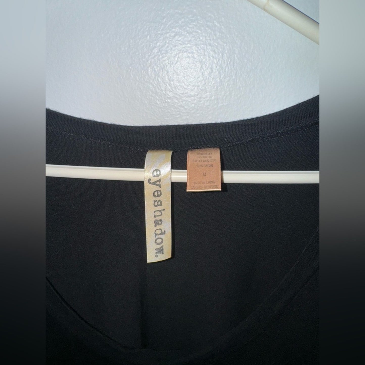 Pre-Owned MD Eyeshadow Black Sequin Shoulder Top