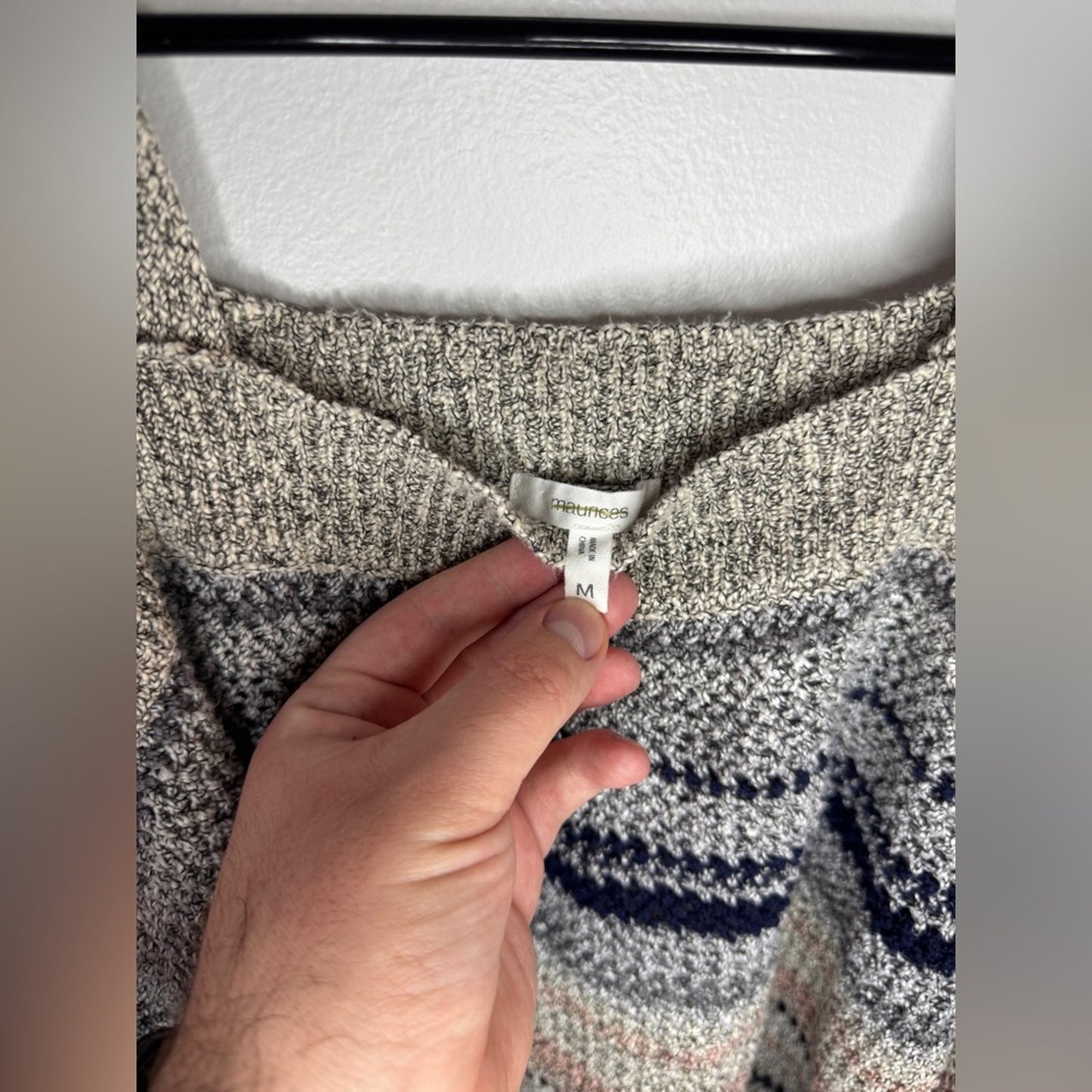 Pre-Owned MD Maurices Off the Shoulder Striped Sweater