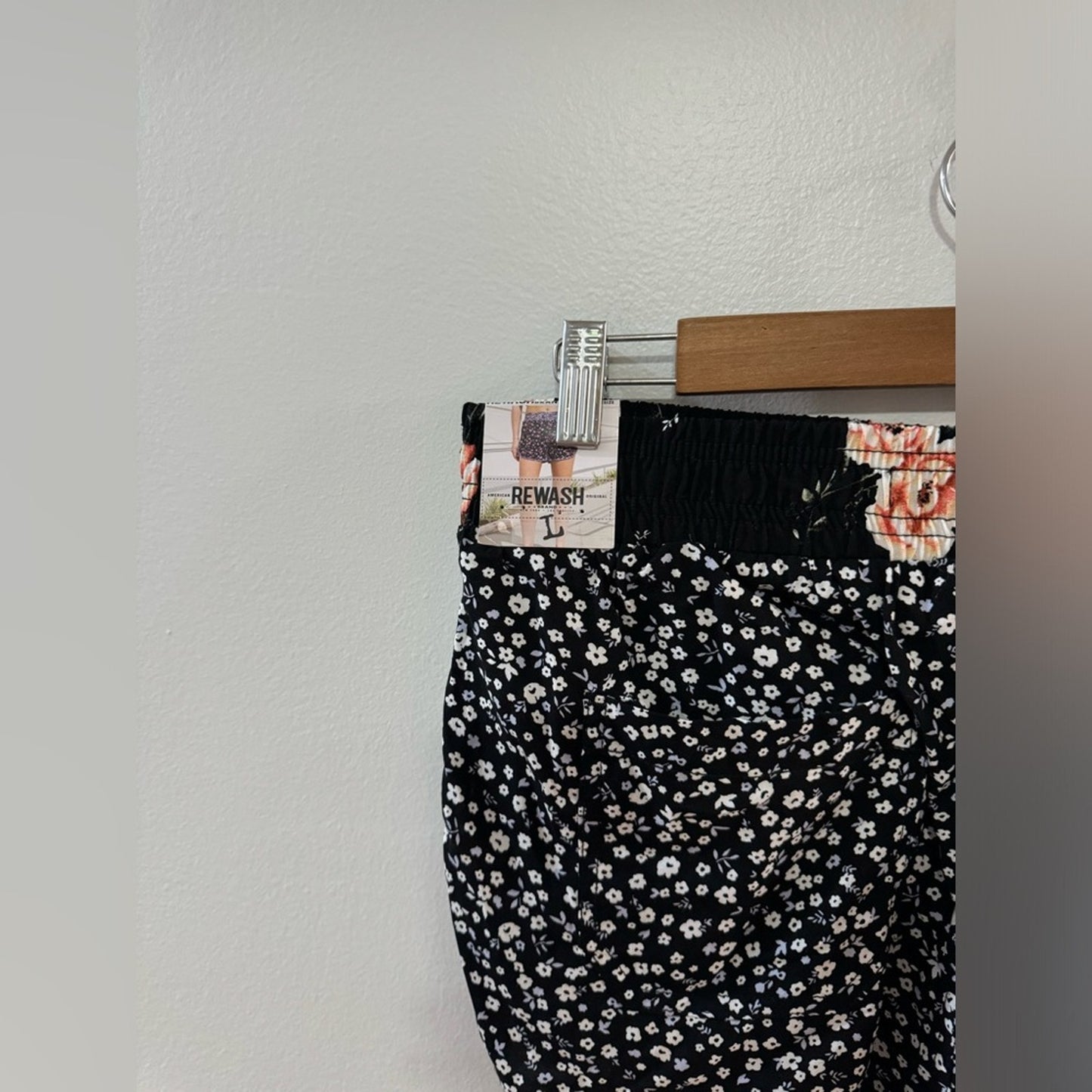 NWT LG Rewash Brand Black Floral Shorts