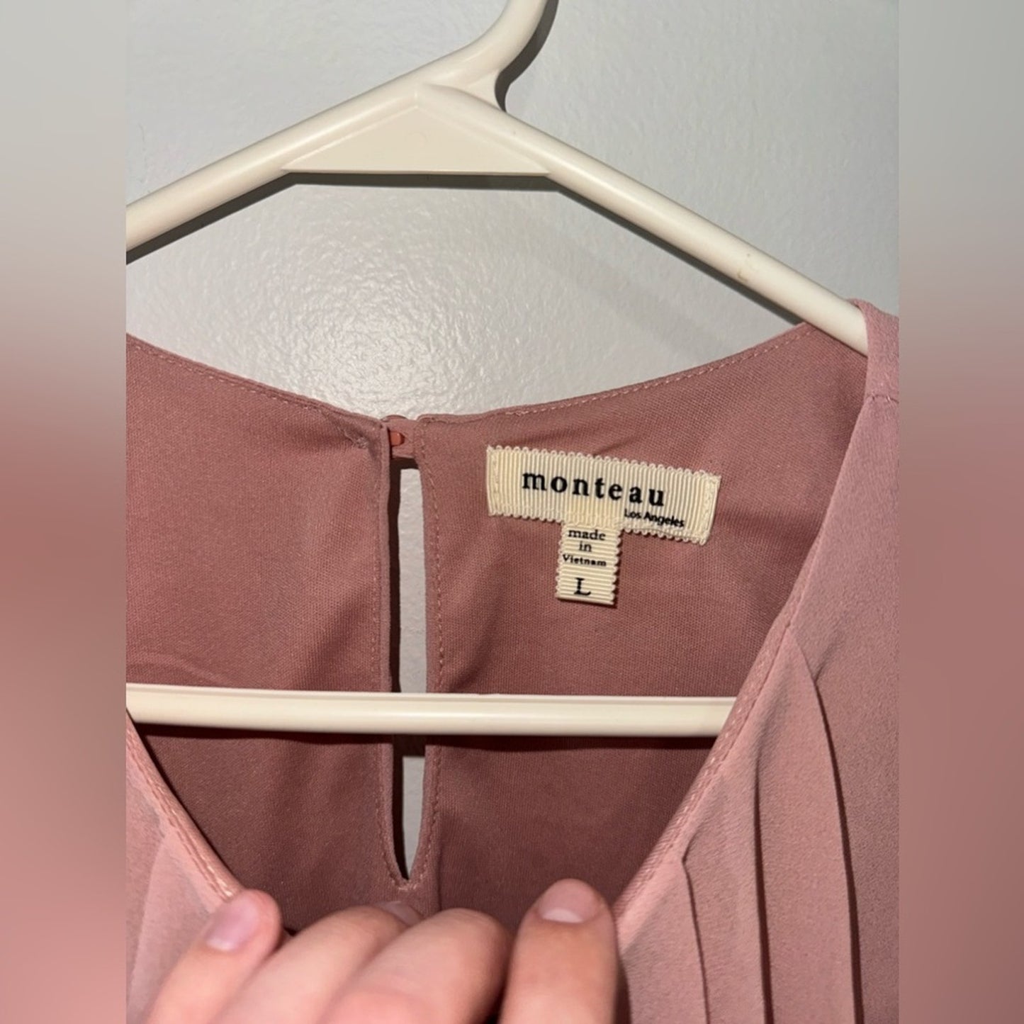 Pre-Owned LG Monteau Blush Pink Sleeveless Flowy Blouse