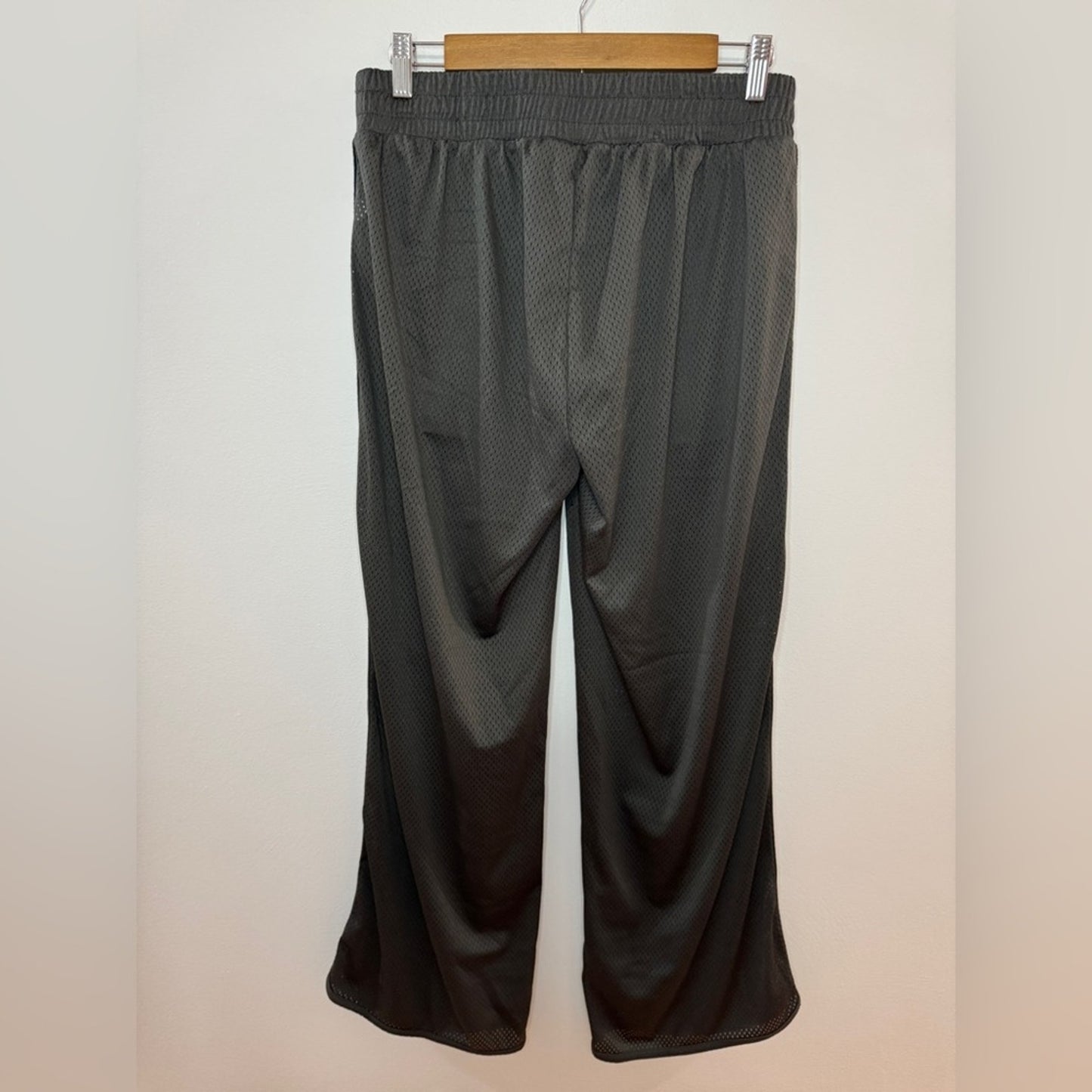 NWT MD Offline by Aerie Green Athletic Lined Pants