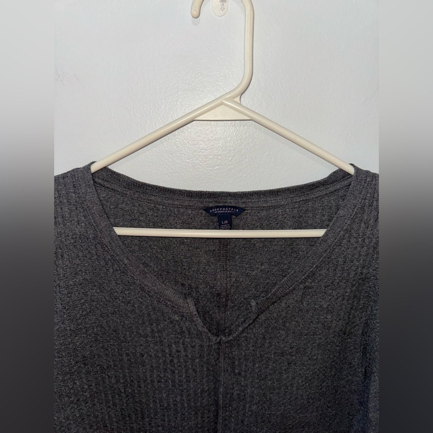 Pre-Owned LG Aeropostale Dark Grey Waffle Knit Long Sleeve Shirt