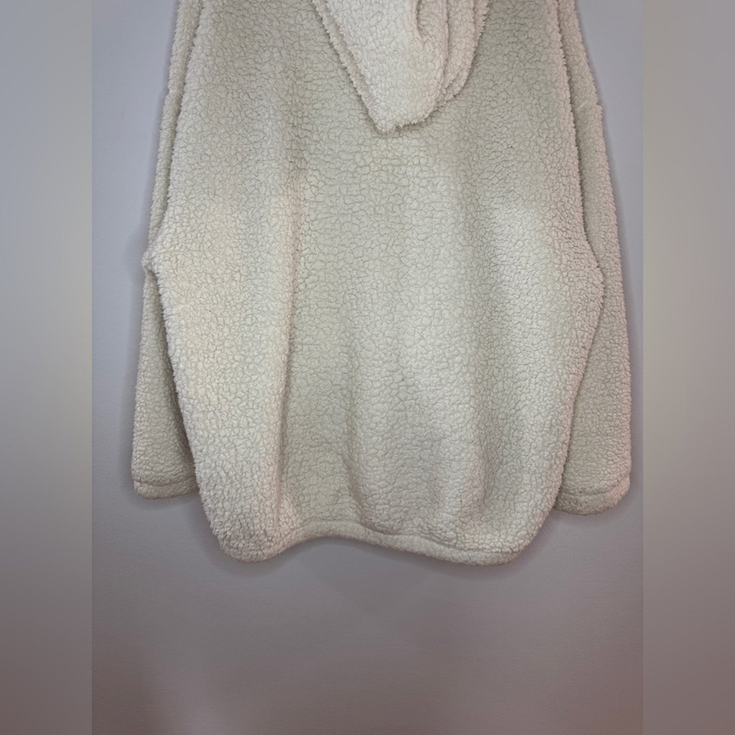 Pre-Owned MD American Eagle White Sherpa Zip-Up Oversized Hoodie