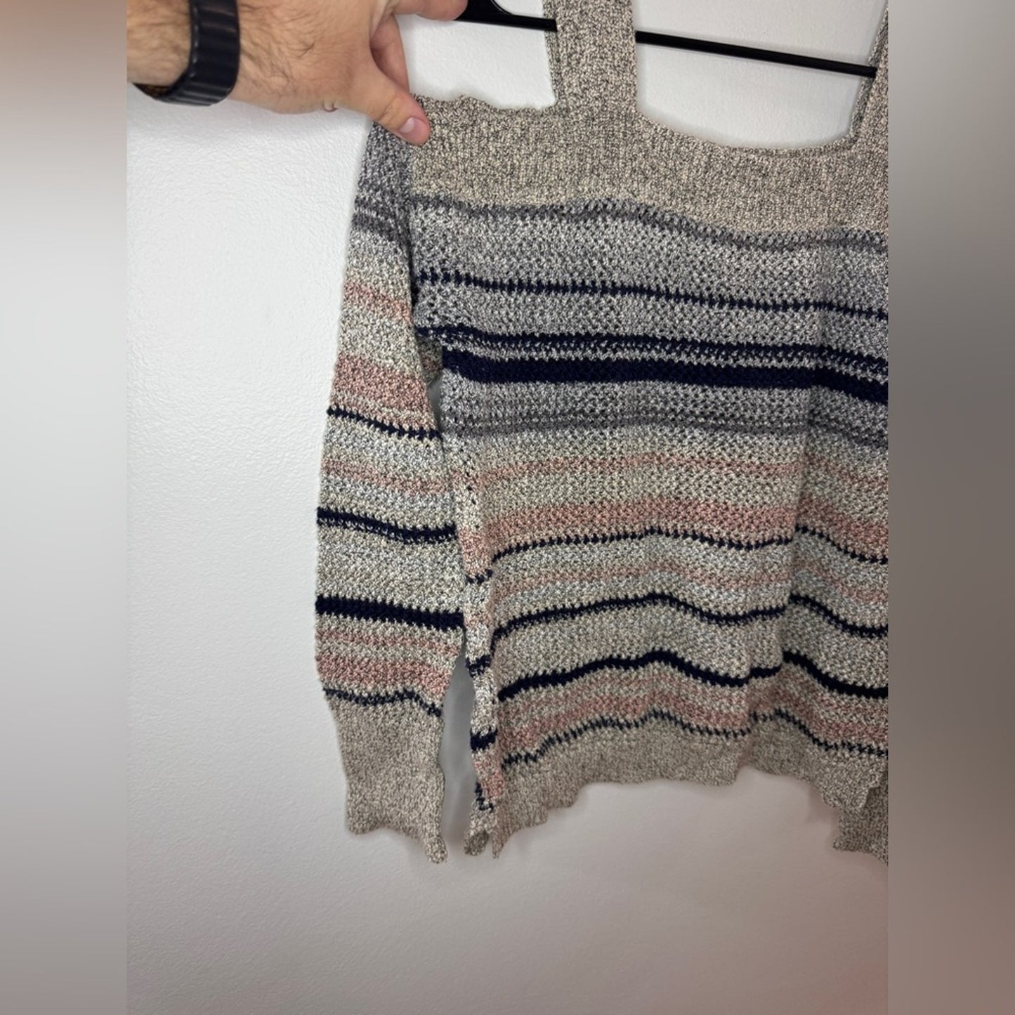 Pre-Owned MD Maurices Off the Shoulder Striped Sweater