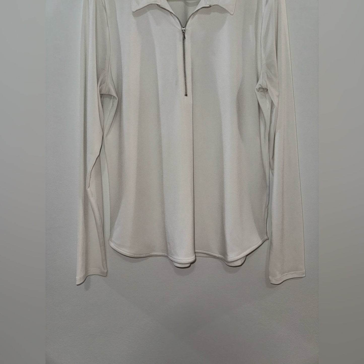 Pre-Owned MD Premise White Quarter Zip Jacket