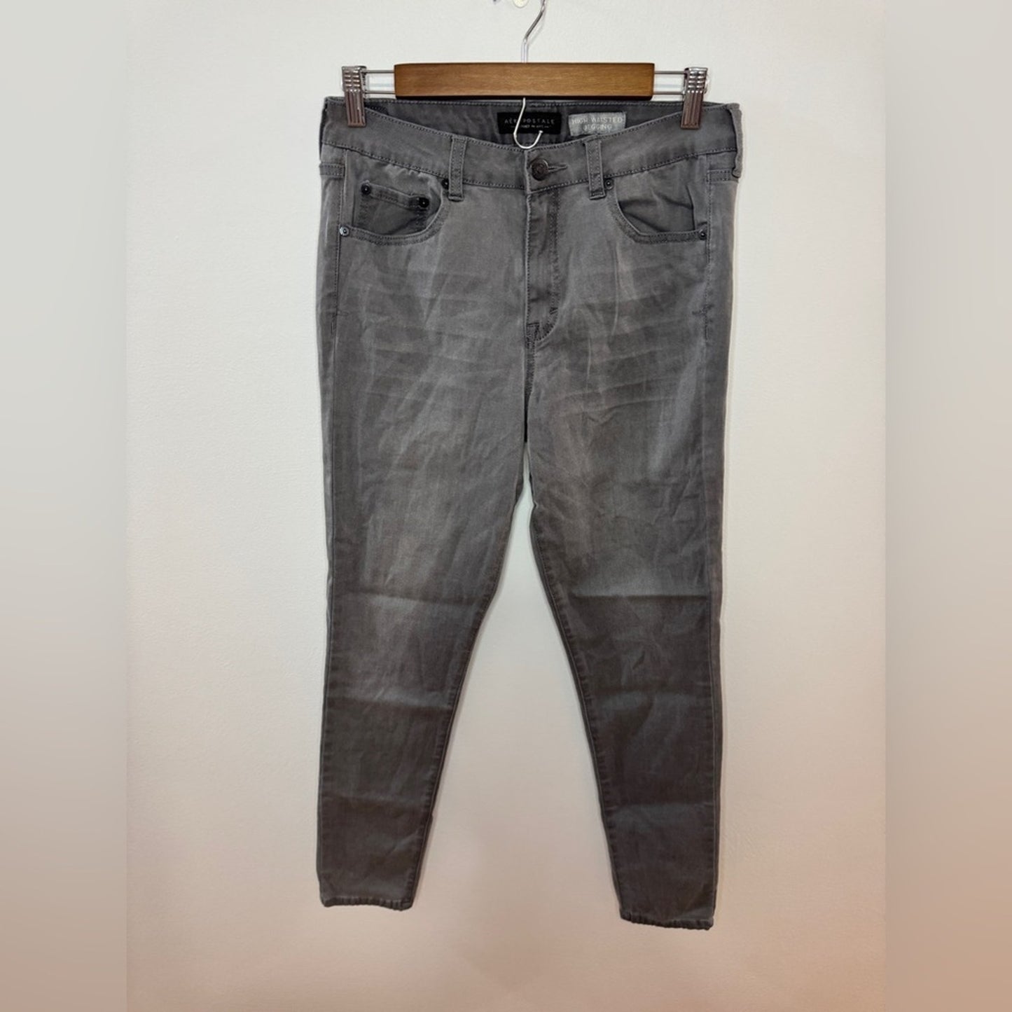 Pre-Owned Size 10 Regular Aeropostale Grey High Waisted Jegging
