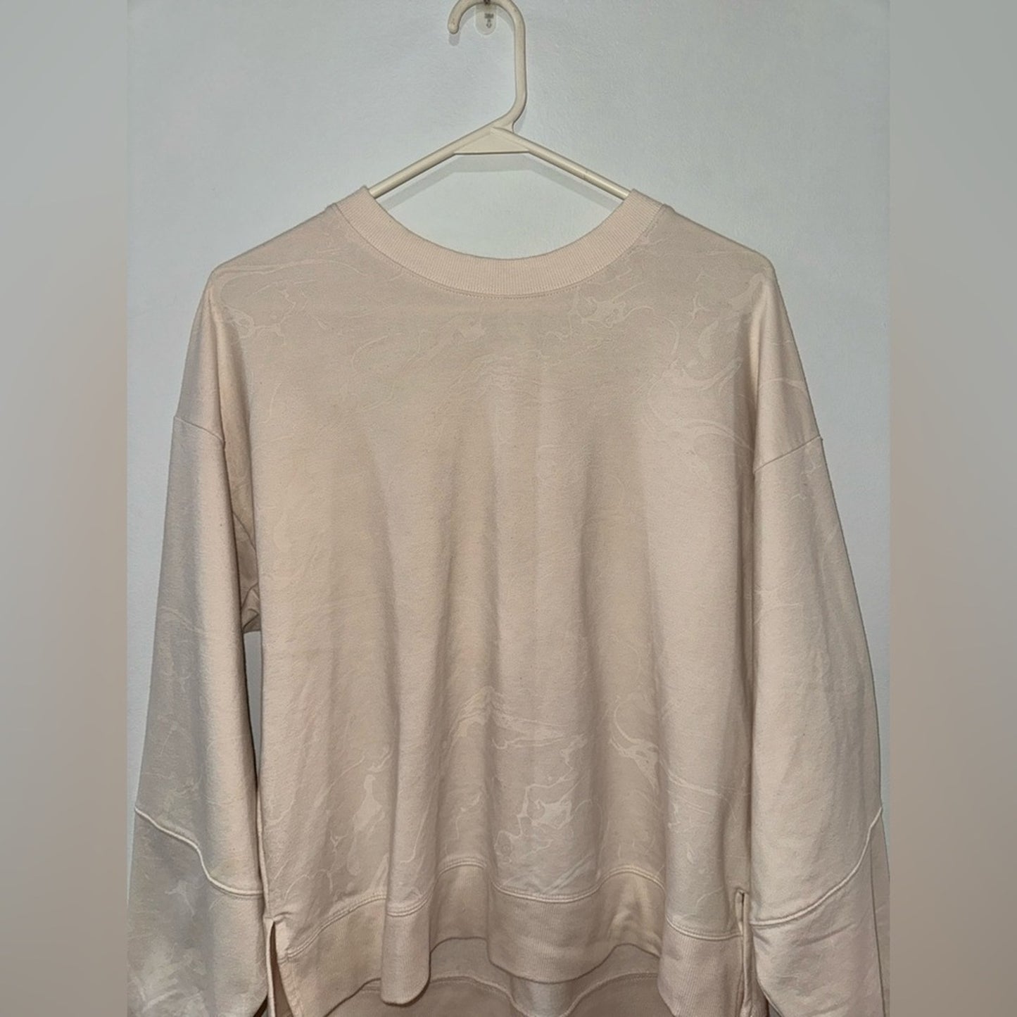 Pre-Owned MD All in Motion White Print Crewneck Shirt
