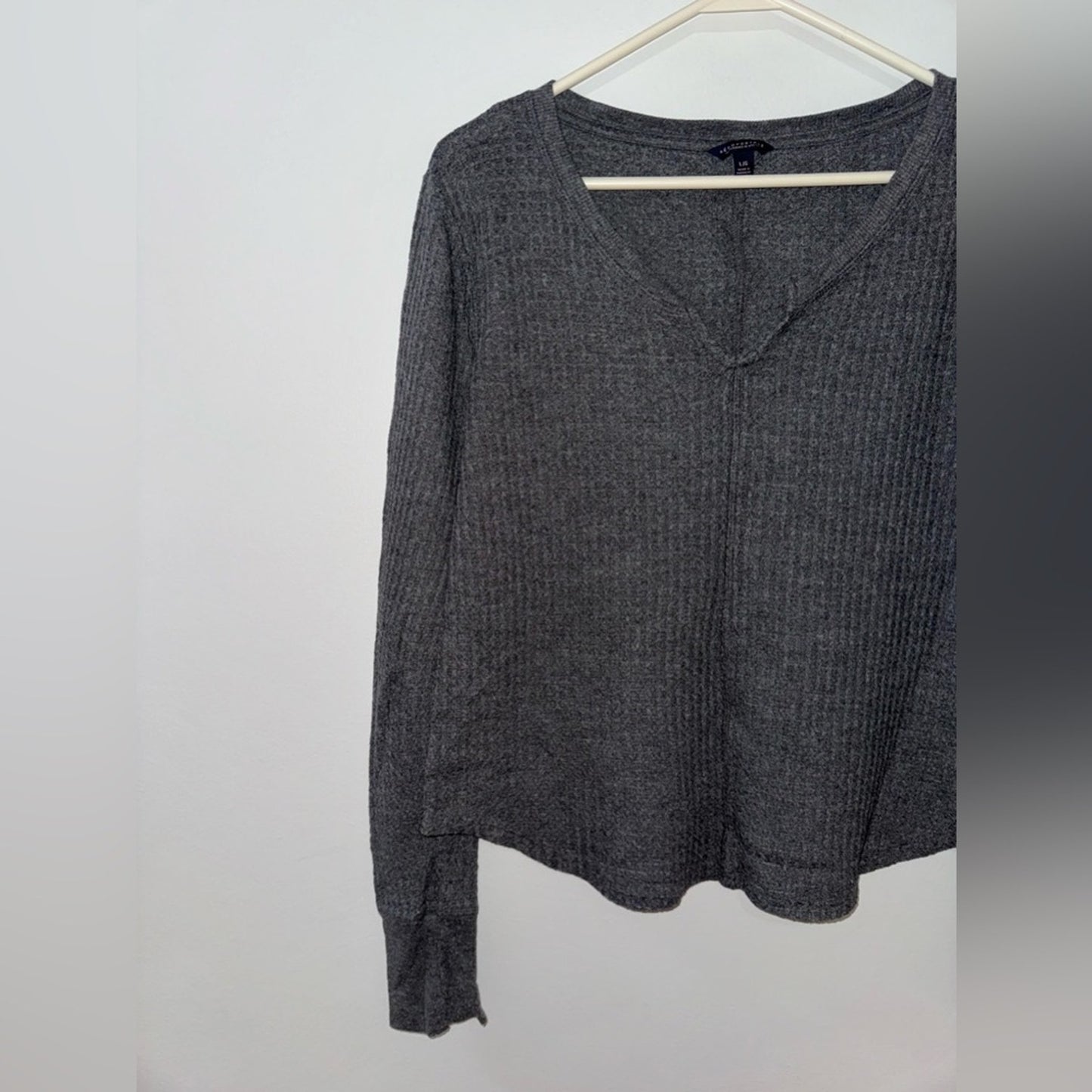 Pre-Owned LG Aeropostale Dark Grey Waffle Knit Long Sleeve Shirt