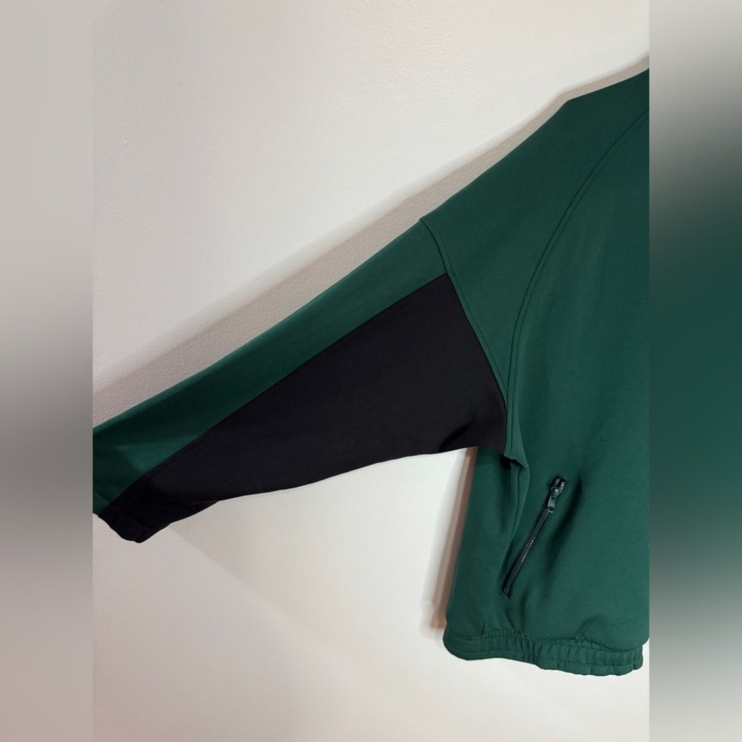 Pre-Owned XL Nike Vintage Dark Green and Black Zip Up Heavyweight Jacket