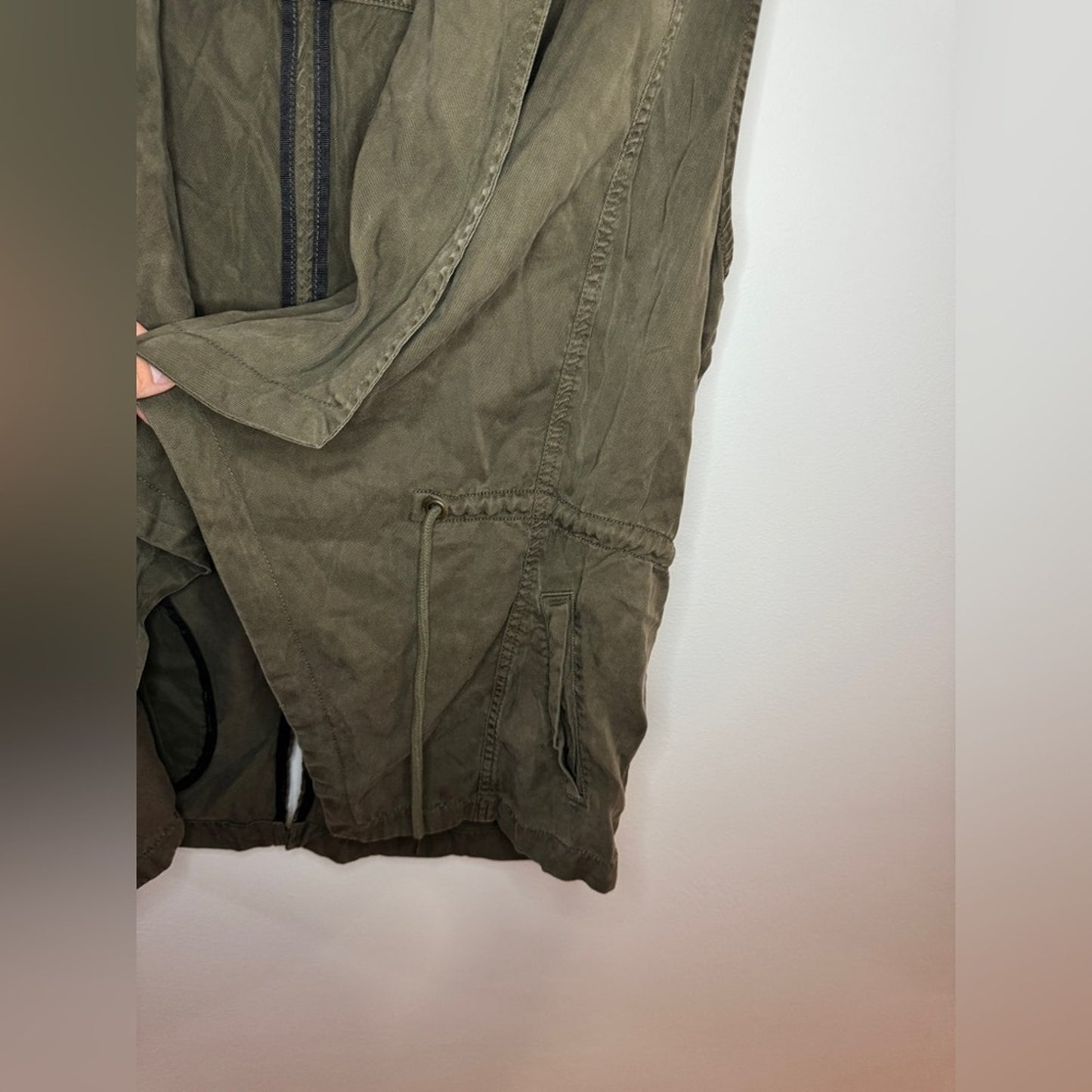 Pre-Owned LG Tahari Brown Sleeveless Jacket