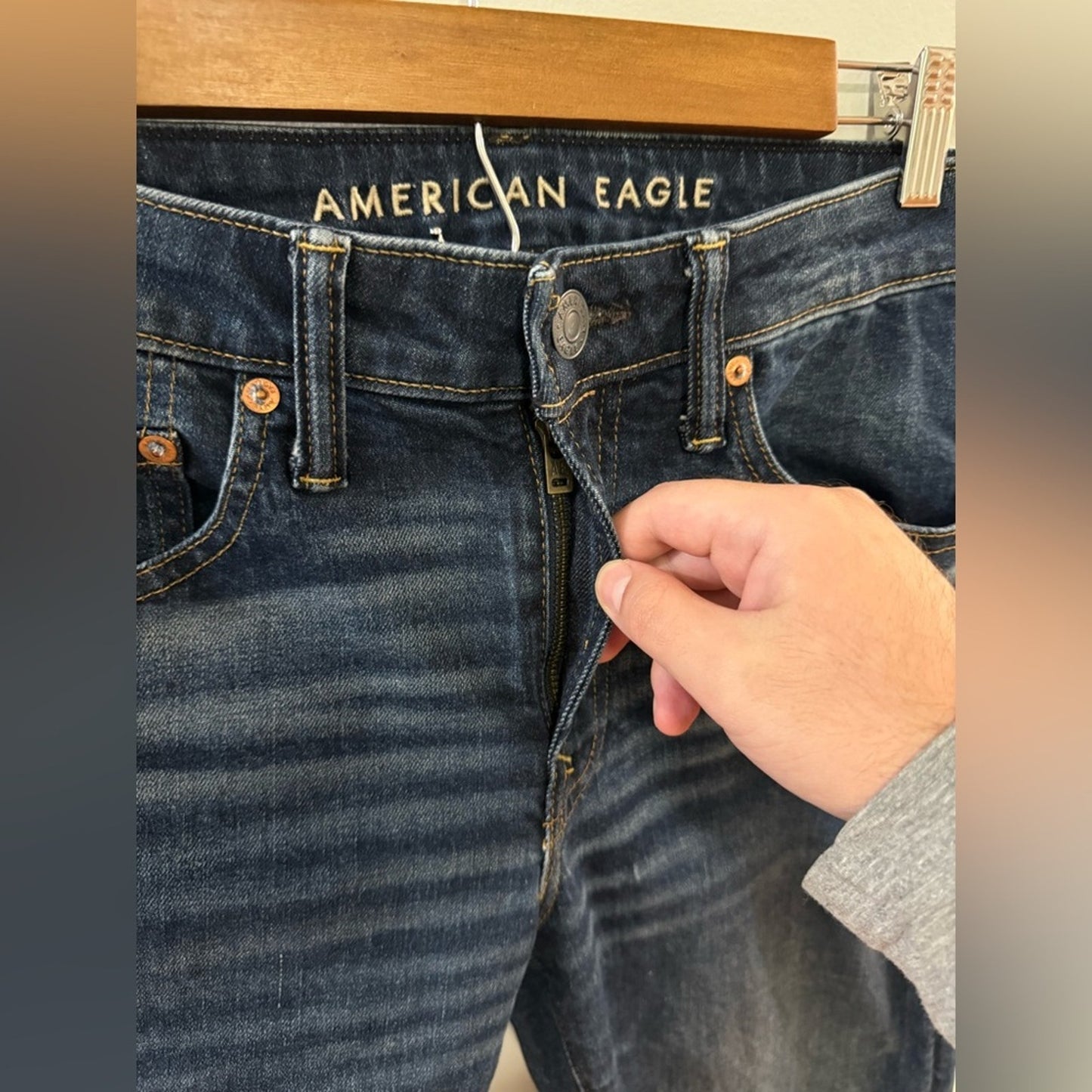Pre-Owned W28xL32 American Eagle Dark Blue Athletic Fit Jeans