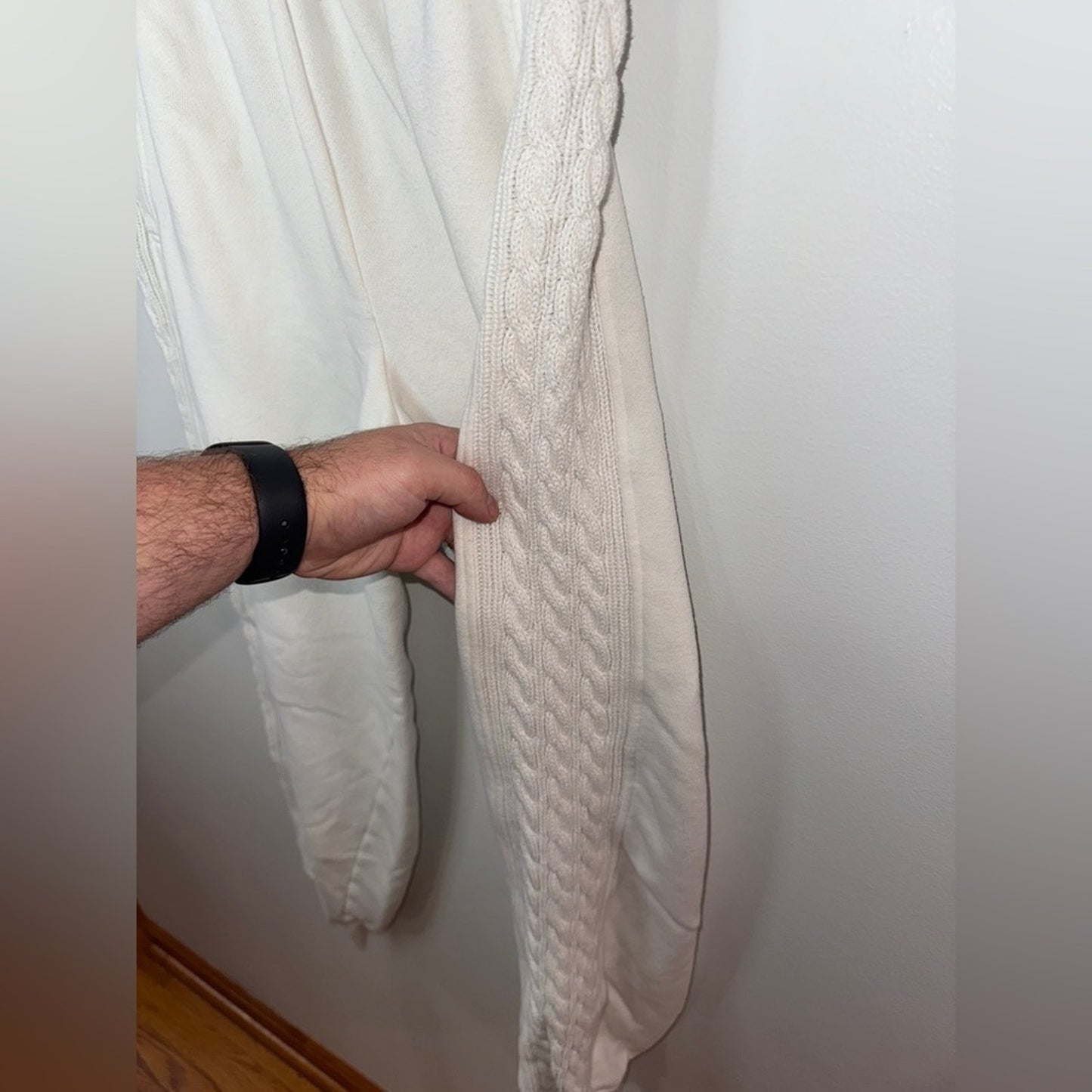 Pre-Owned LG Aerie White Crochet Sweatpants