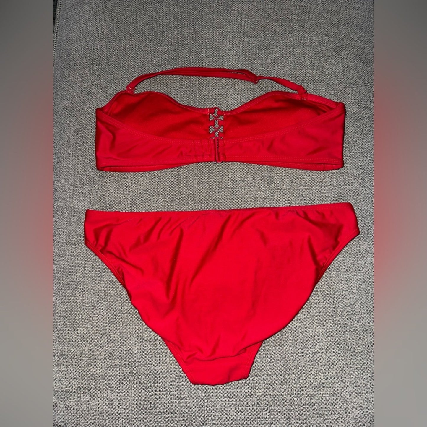 Pre-Owned LG No Boundaries Red O Ring Bikini Top and Bottom