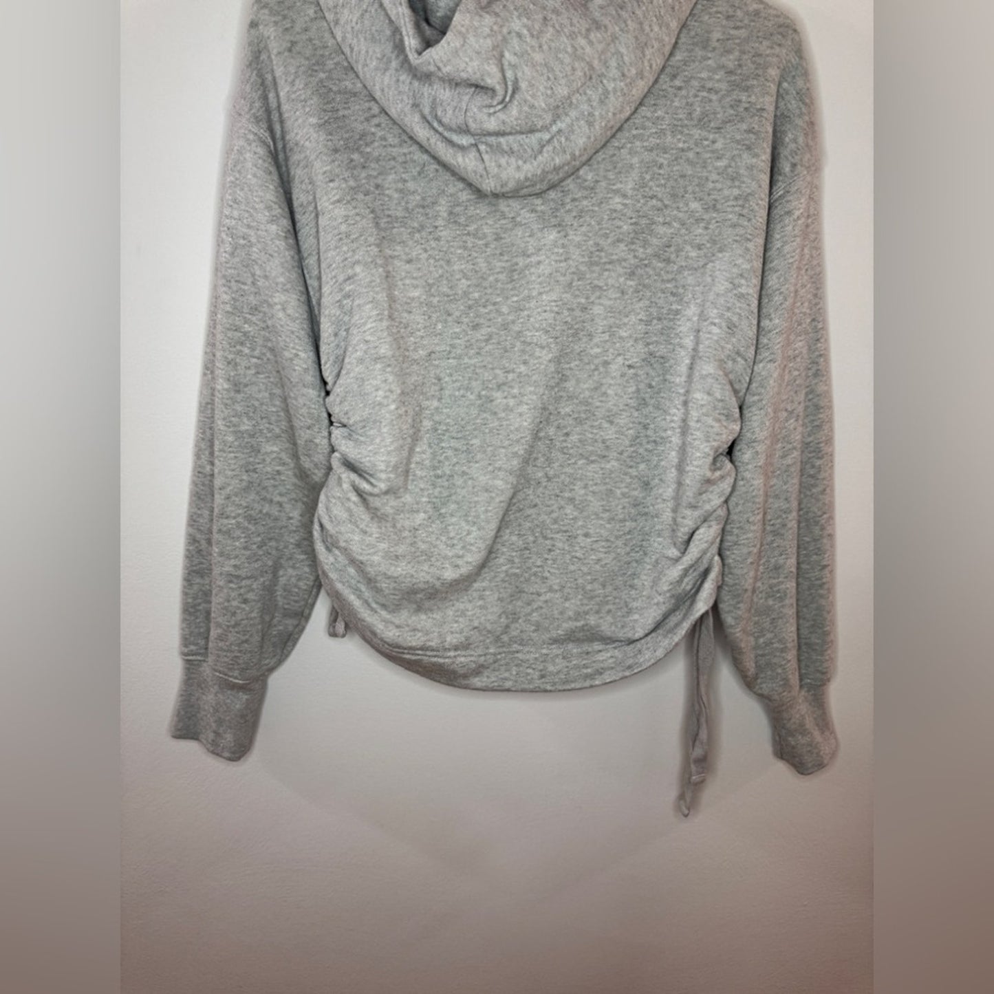 Pre-Owned SM Aerie Light Heather Grey Cinched Hoodie