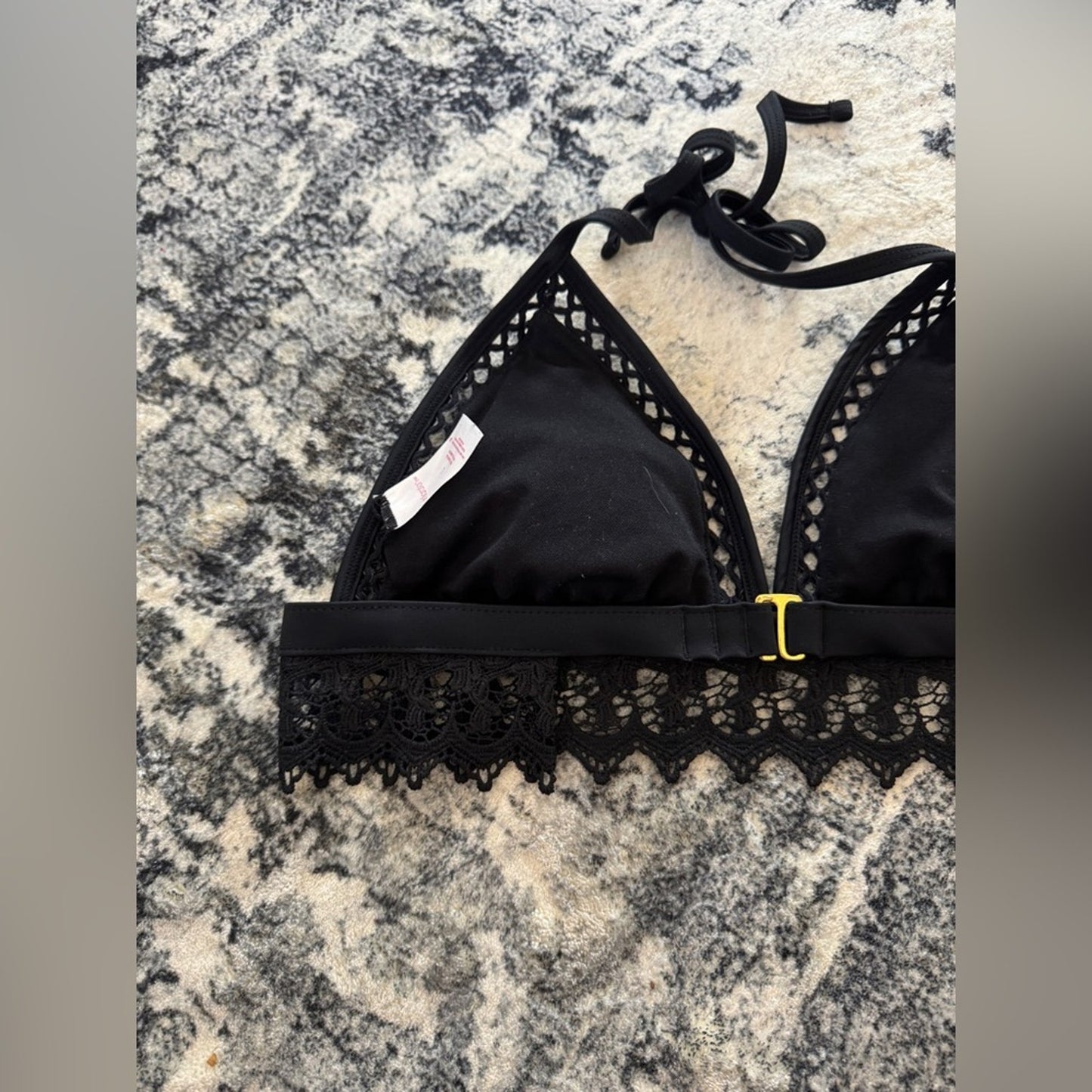 Pre-Owned LG Xhilaration Black Lace Bikini Top