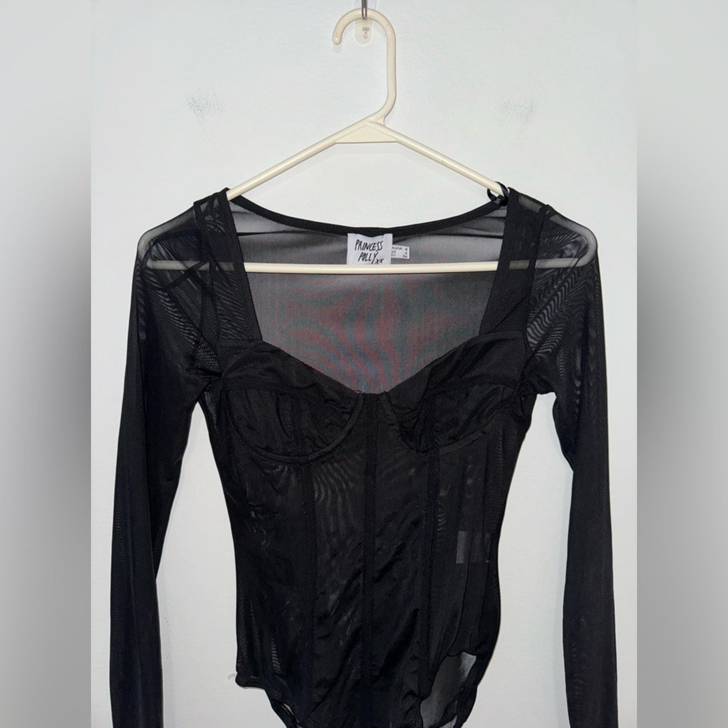 Pre-Owned SM/Size 4 Princess Polly Black Mesh Long Sleeve Bodysuit