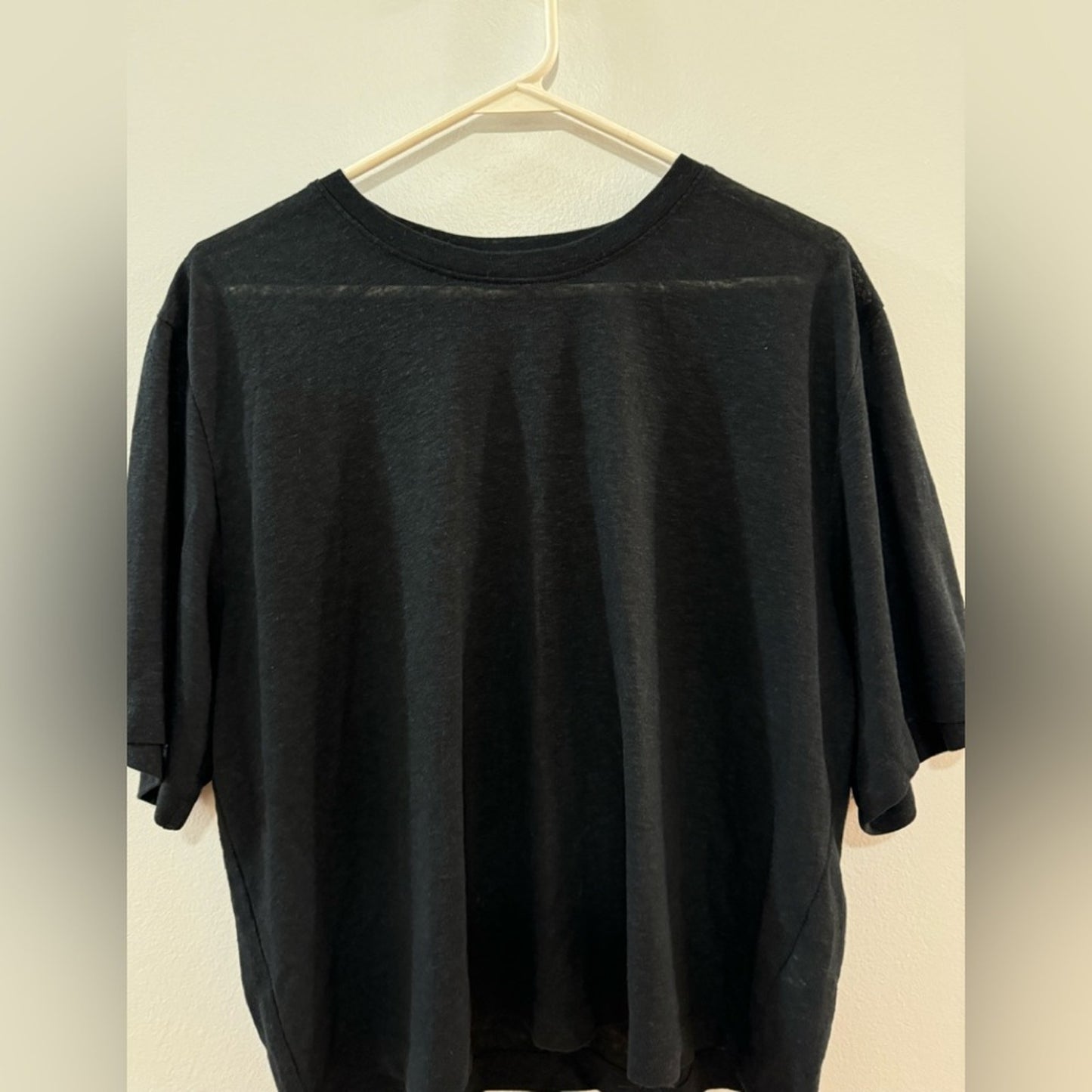 Pre-Owned LG Universal Thread Goods Co Black Sheer T-Shirt