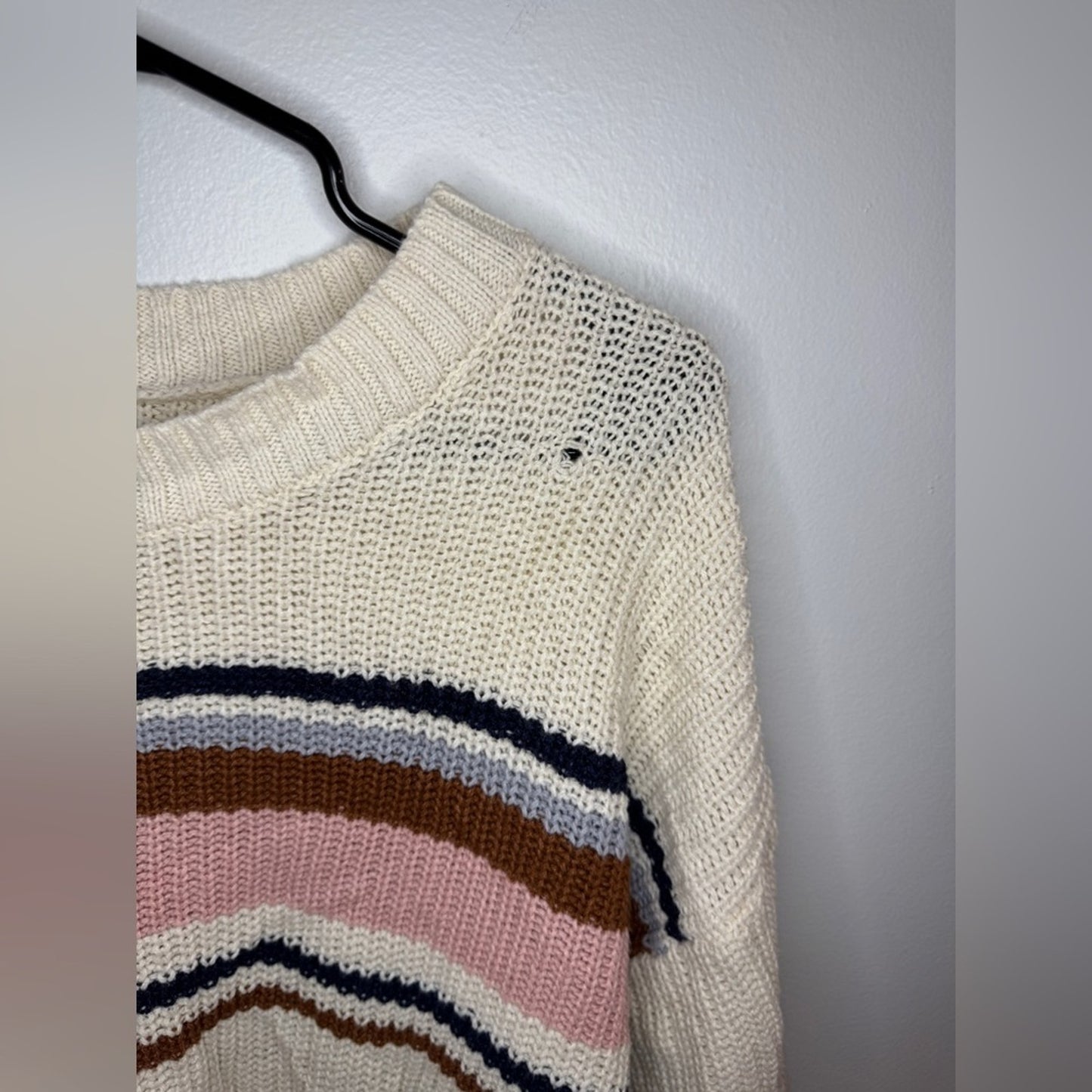 Pre-Owned MD American Eagle Cream Striped Knitted Sweater