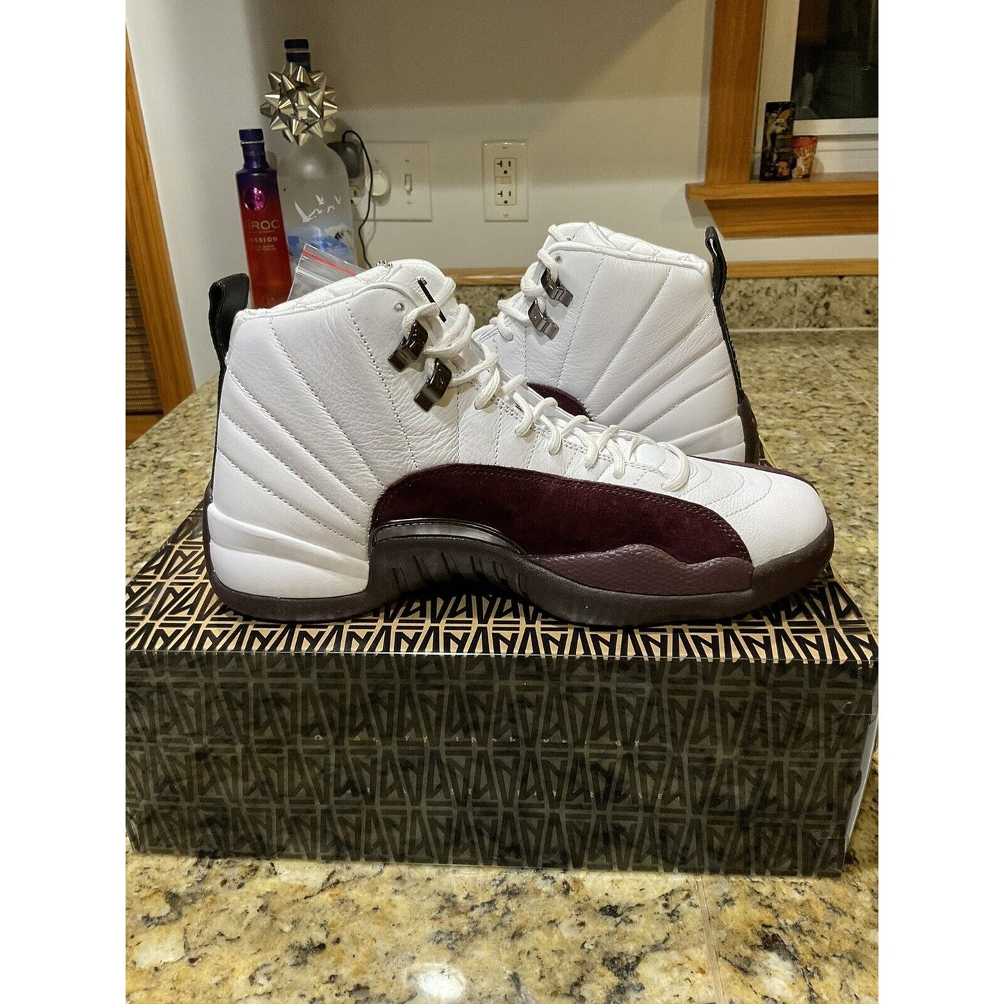 DS Air Jordan 12 Retro A Ma Maniére White Burgundy Women’s Size 11.5 Men’s 10