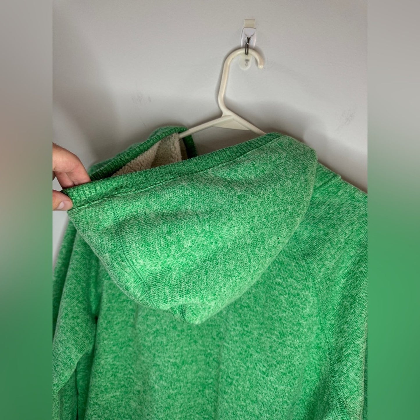 Pre-Owned XL American Eagle Green Knitted Zip-Up Hoodie