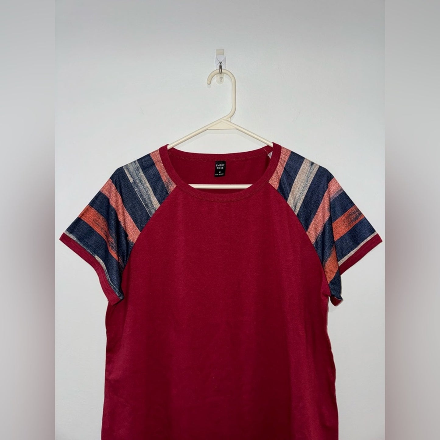 Pre-Owned MD Emery Rose Striped Sleeves Red T-Shirt