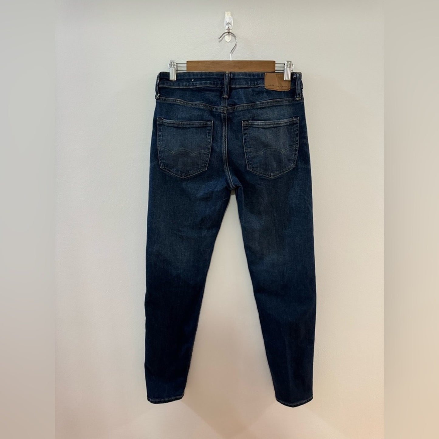 Pre-Owned W28xL32 American Eagle Dark Blue Athletic Fit Jeans