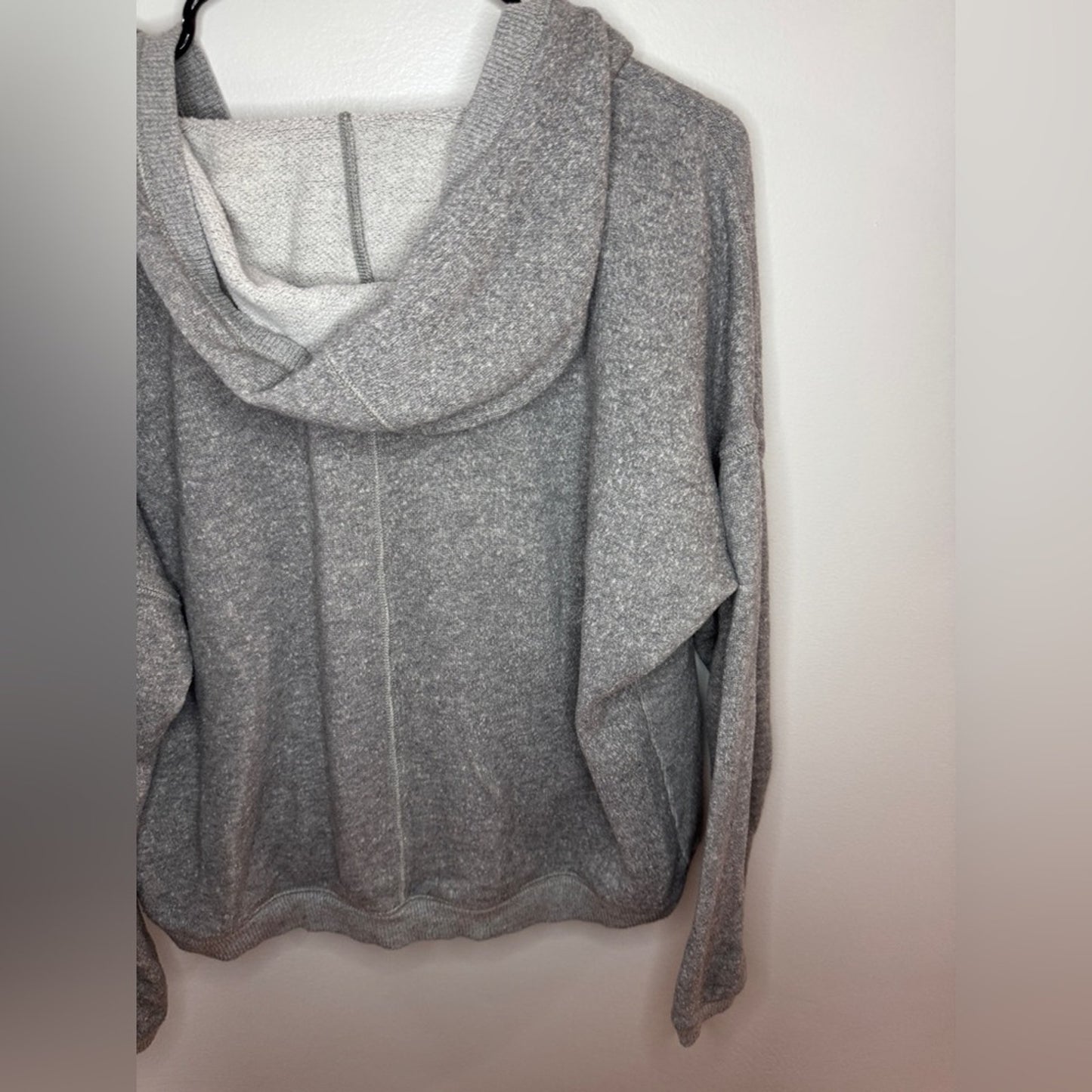 Pre-Owned LG Aerie Grey Button-Up Cropped Pullover Hoodie