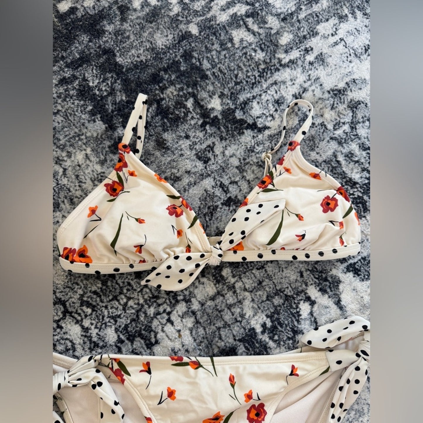 Pre-Owned LG Xhilaration White Floral Print Bikini Top and Bottom Set