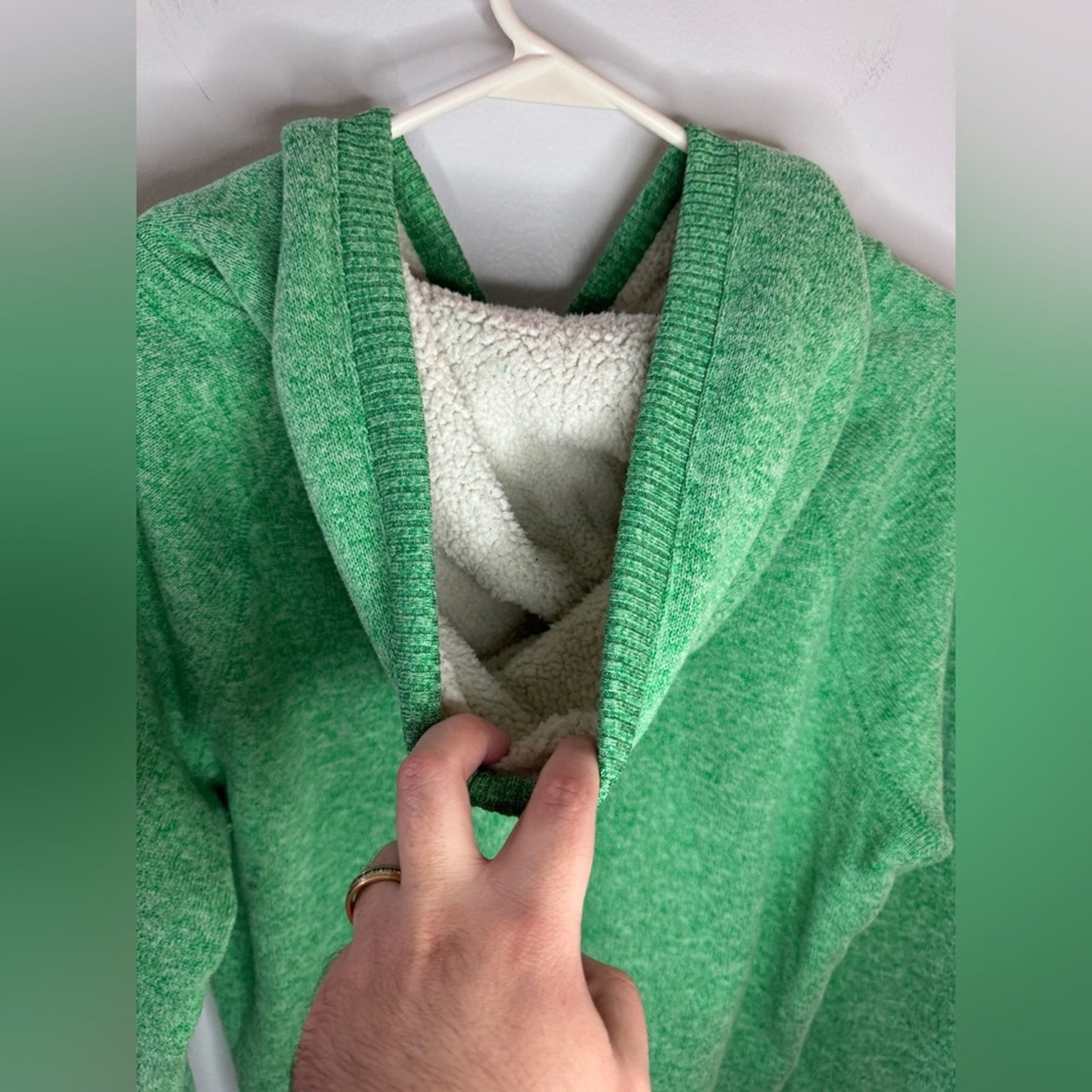 Pre-Owned XL American Eagle Green Knitted Zip-Up Hoodie