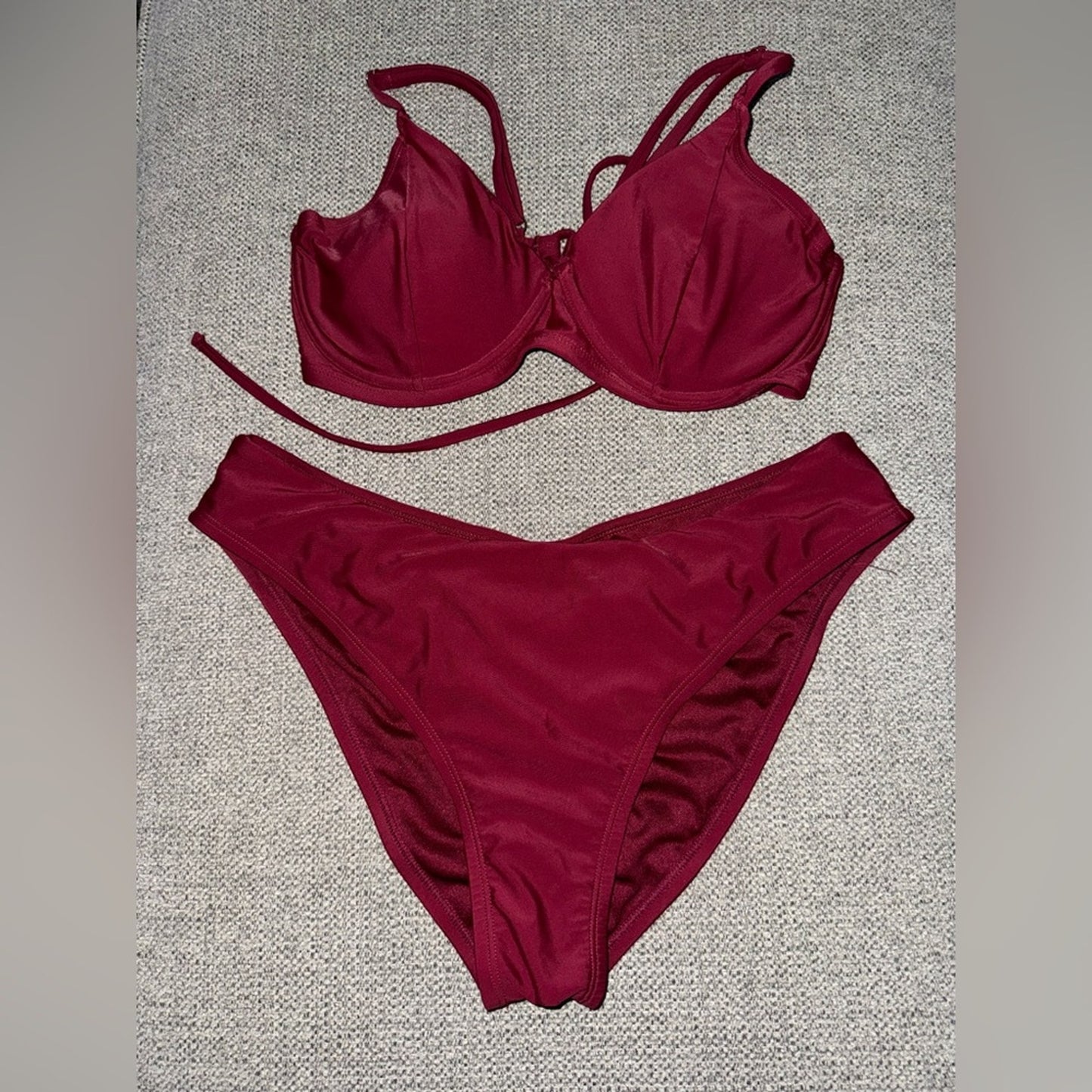 Pre-Owned LG Time and Tru Maroon Bikini Top and Bottom