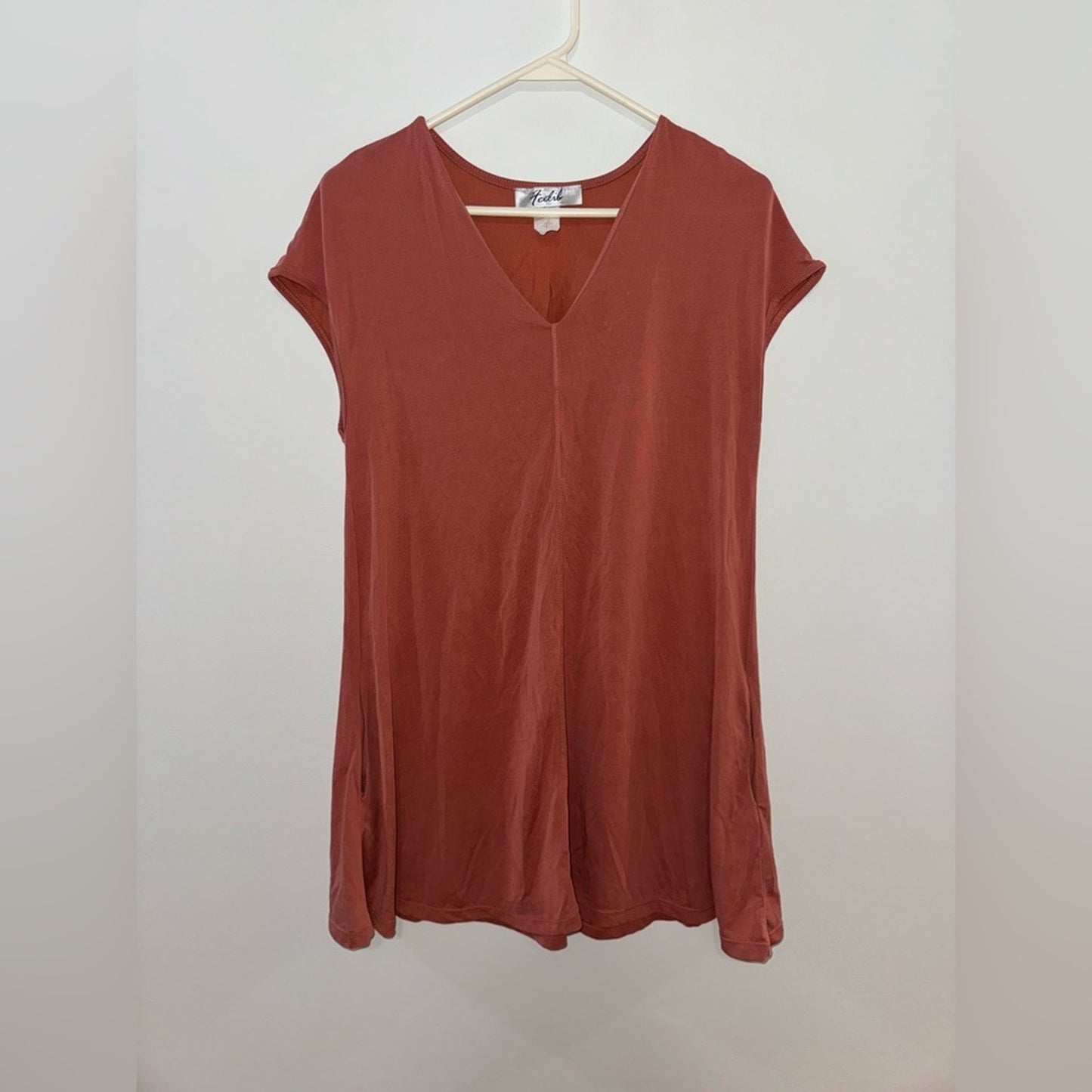 Pre-Owned SM Feelib Red Sleeveless Dress