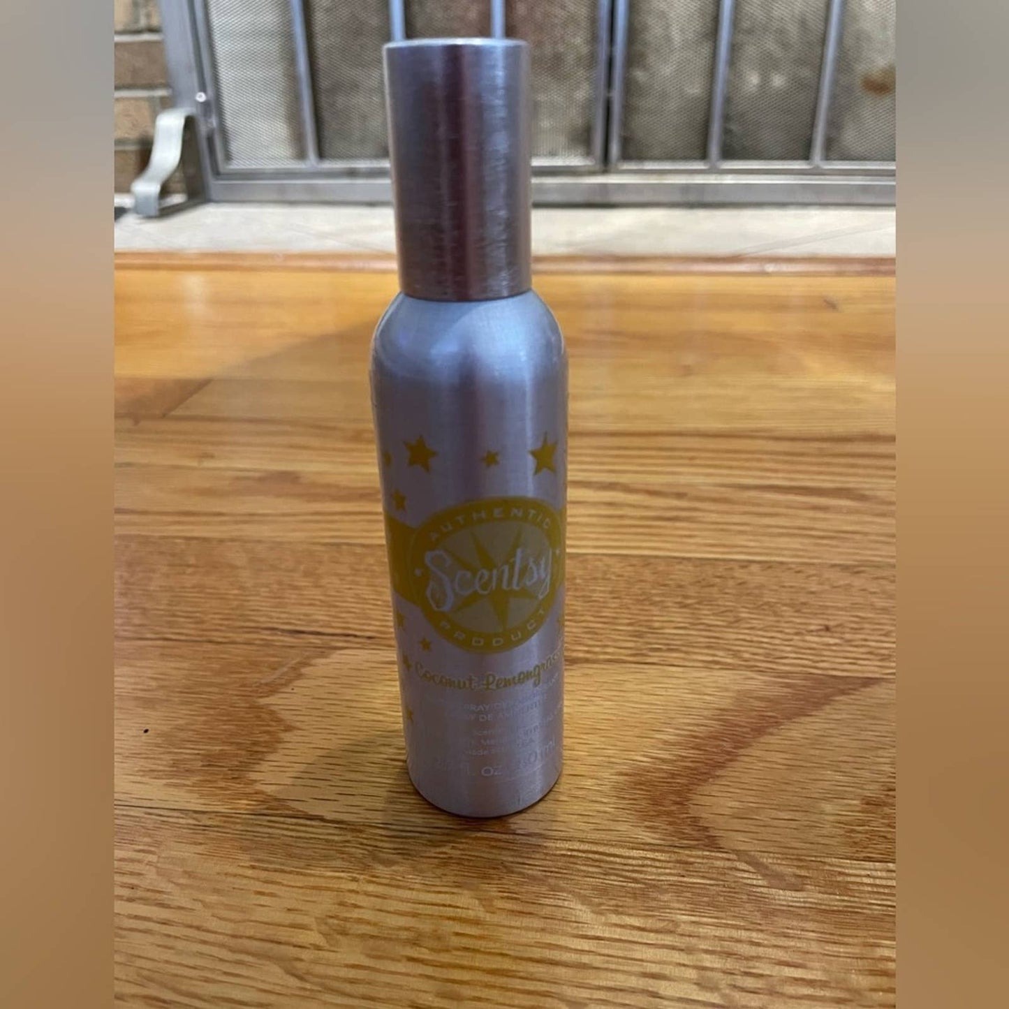 Scentsy 2.7oz Room Spray Coconut Lemongrass