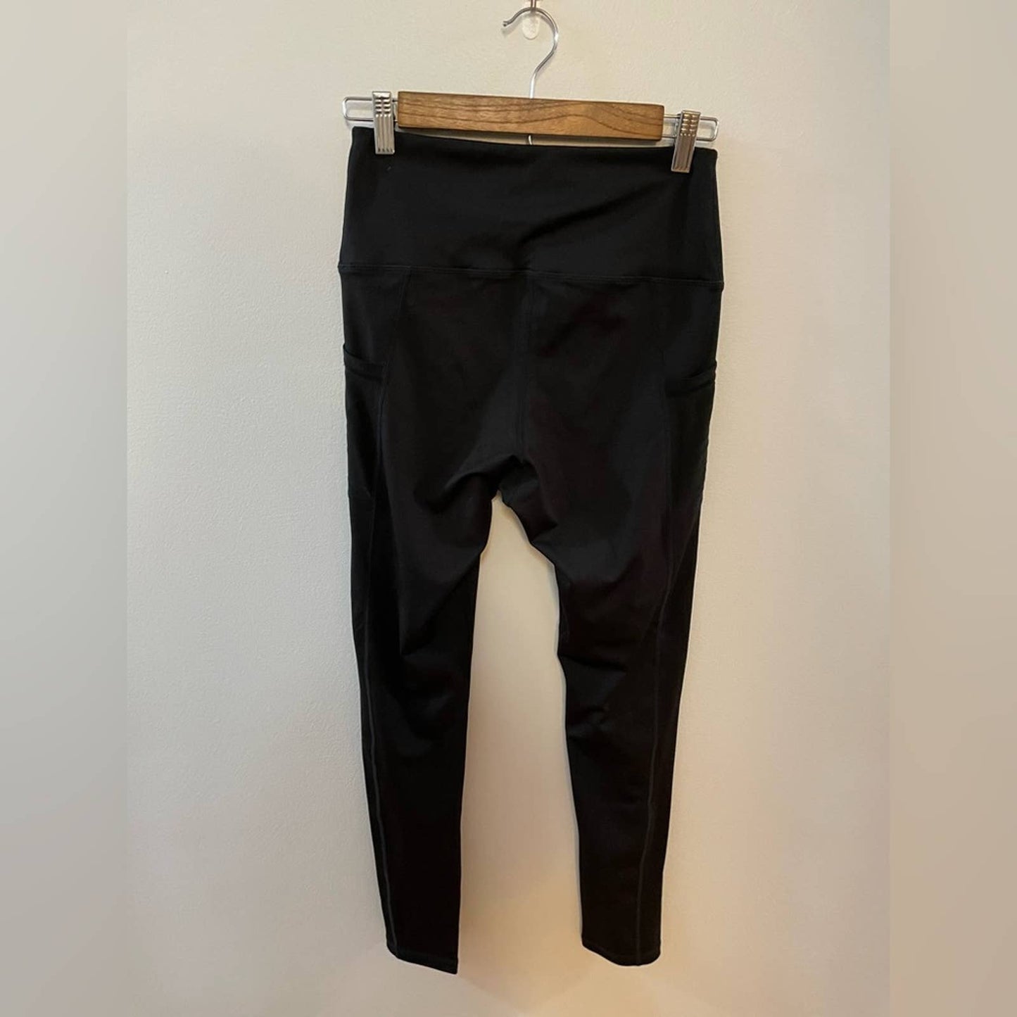 MD Aero Athletic Black Leggings
