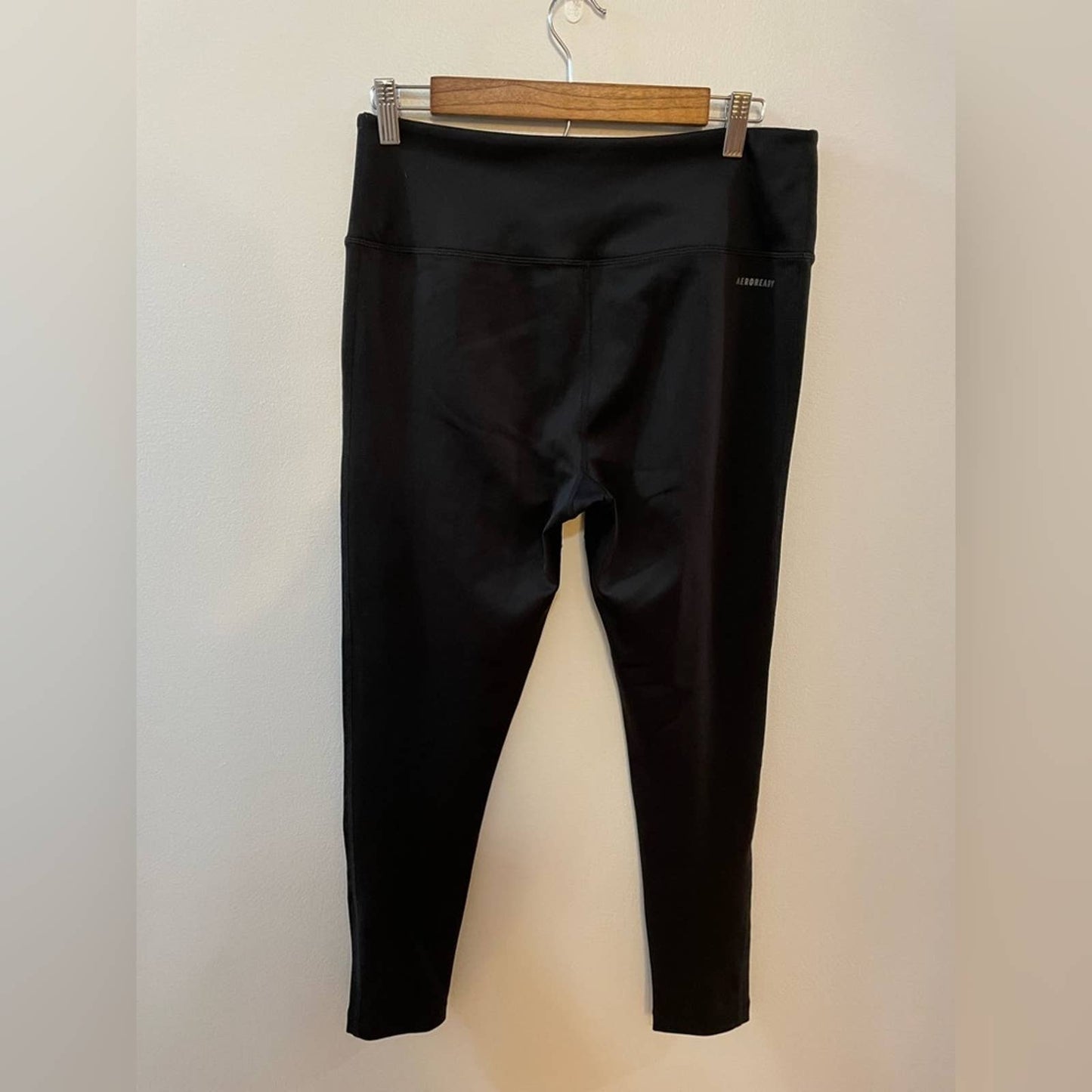 LG Adidas AeroReady Athletic Leggings