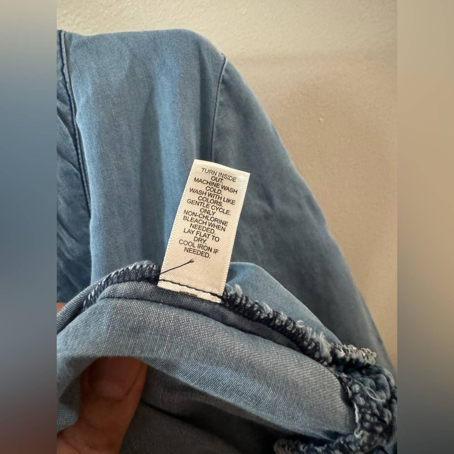 NWT MD Claire’s Long Sleeve Denim-Style Wrap/Tie Shirt