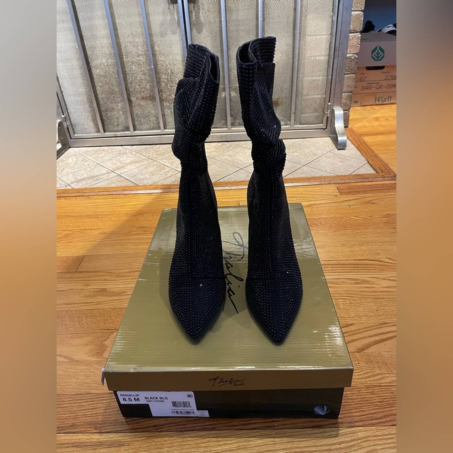 Size 8.5 Thalia Sodi High Heel Boot